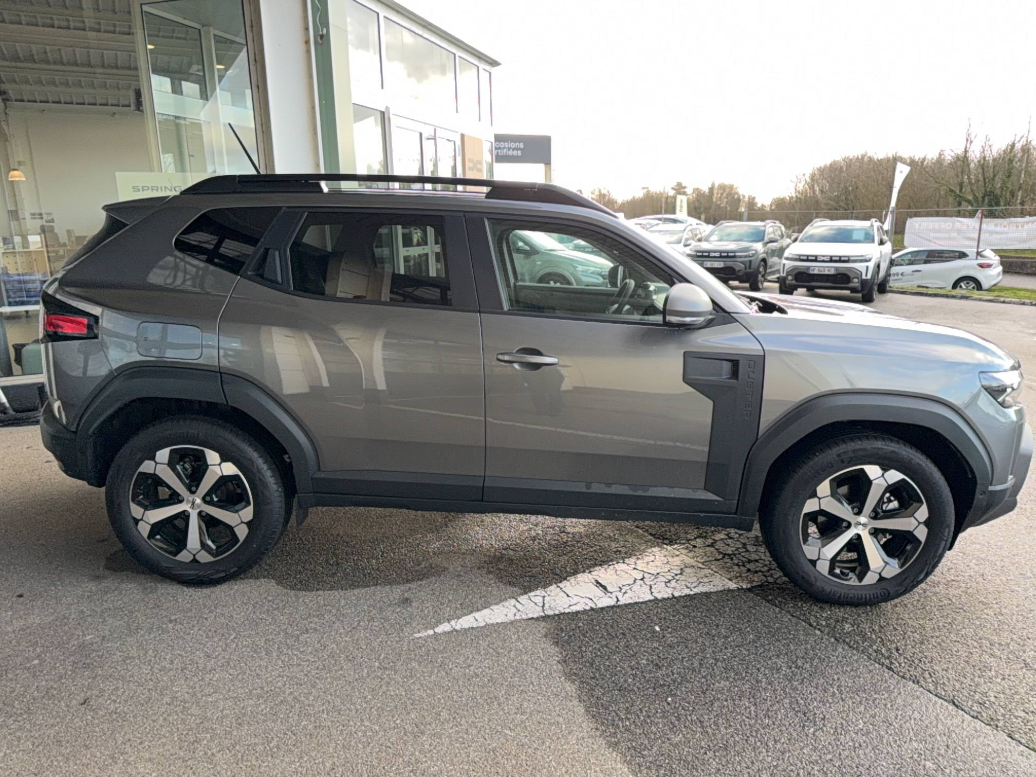 Vente en ligne Dacia Duster  Hybrid 155 au prix de 30 290 €