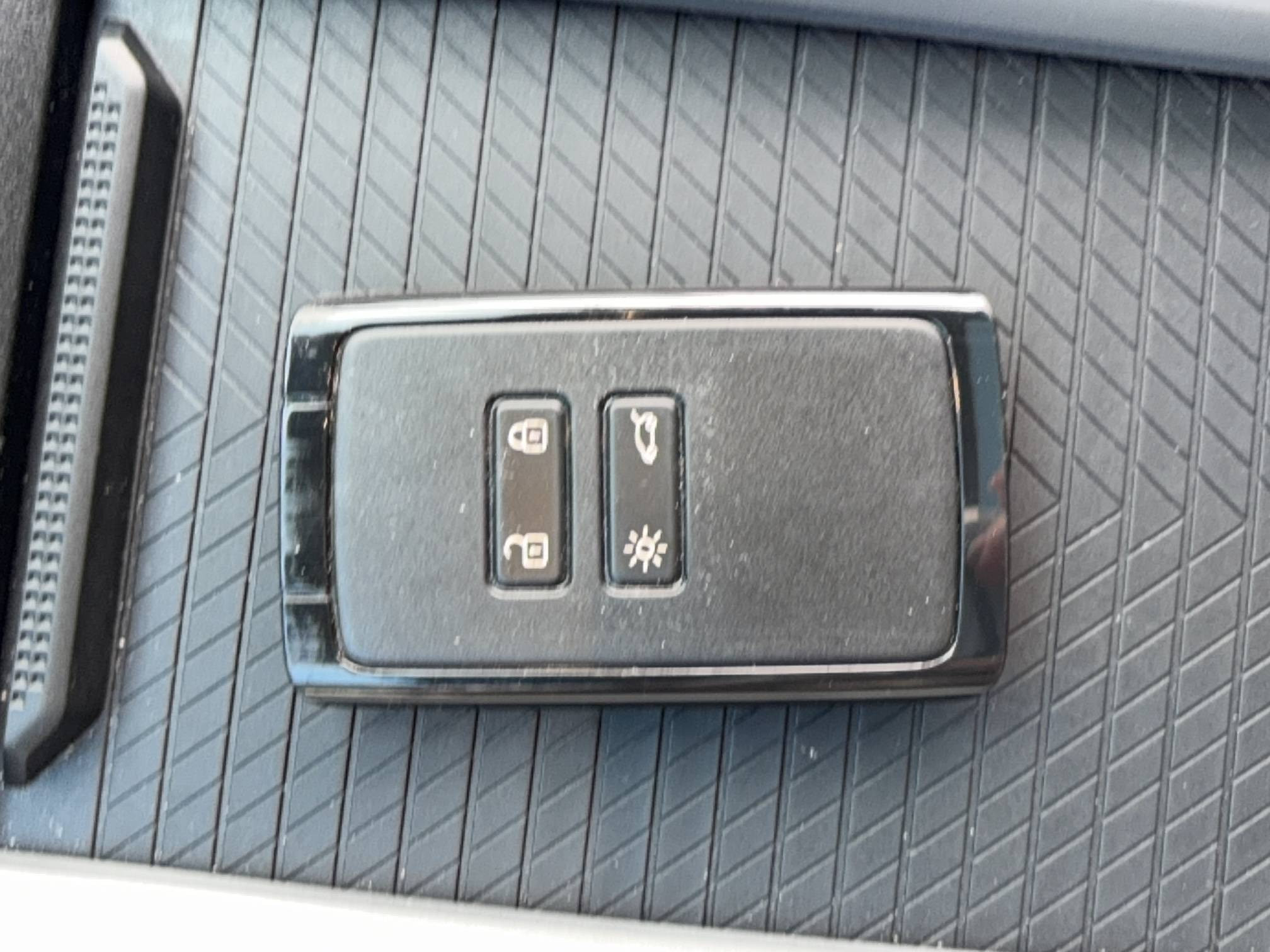 Vente en ligne Dacia Bigster Bigster Hybrid 155 au prix de 31 900 €