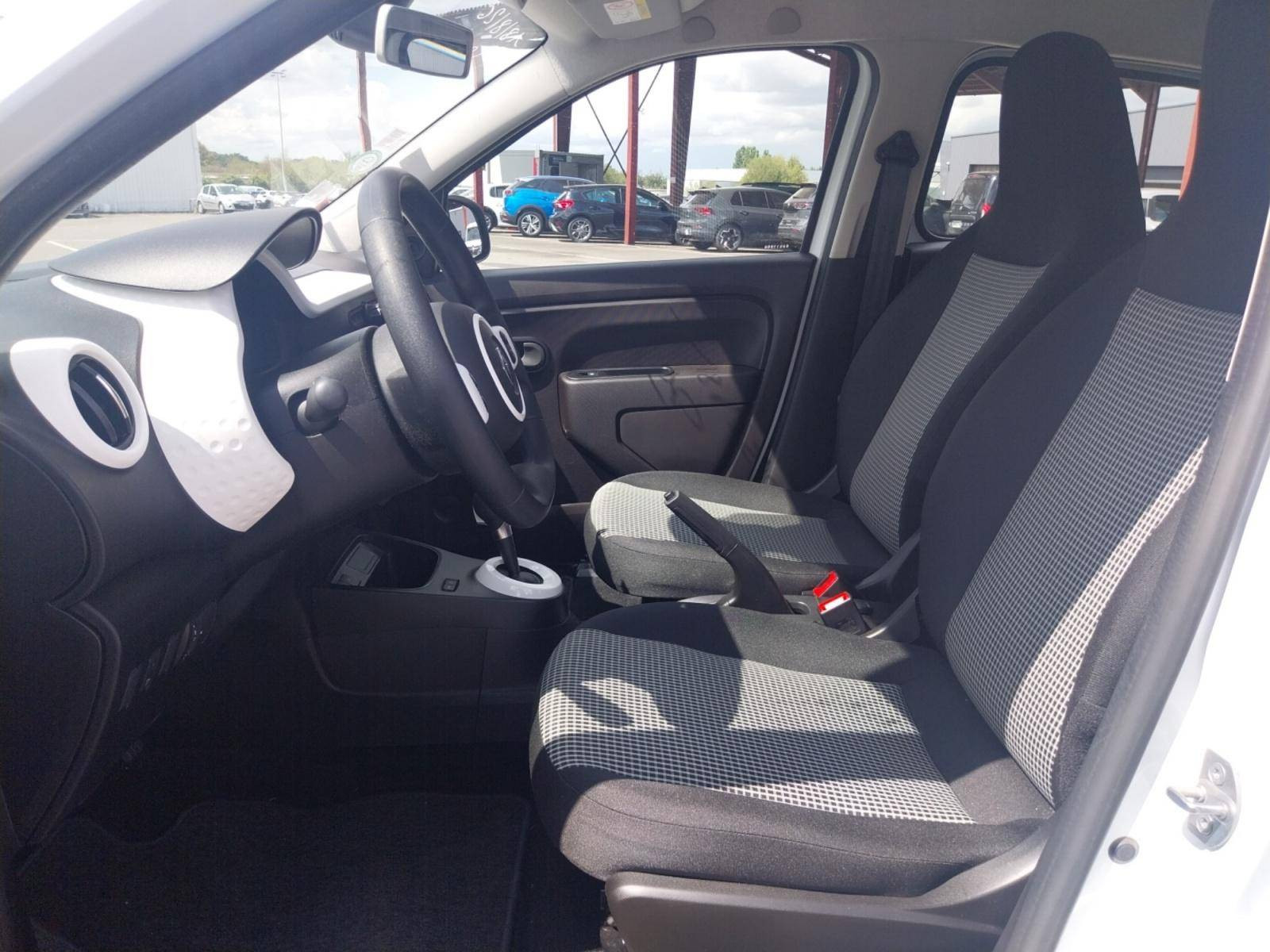 Vente en ligne Renault Twingo Electrique Twingo III E-Tech au prix de 10 990 €