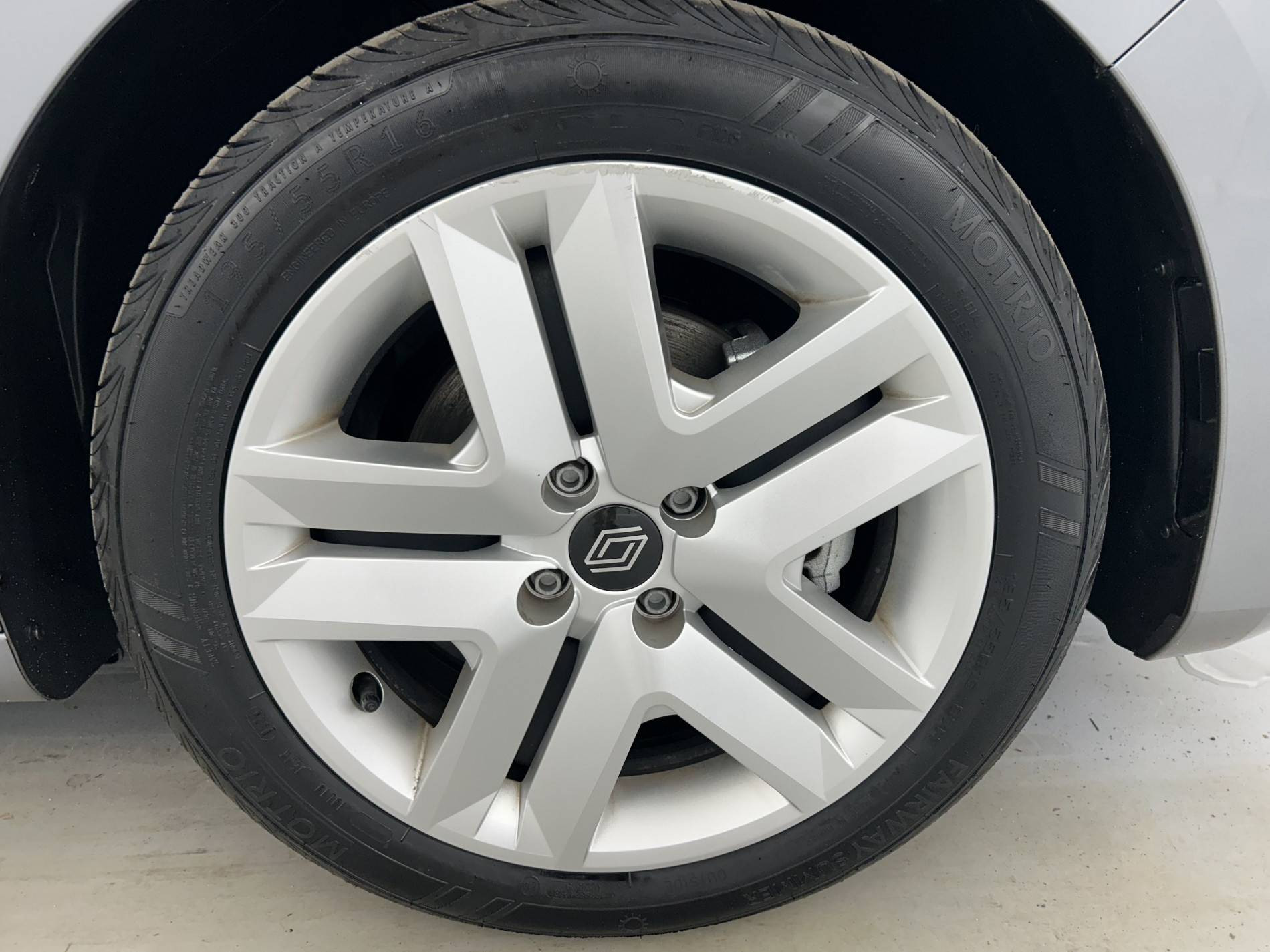 Vente en ligne Renault Clio 5 Clio E-Tech full hybrid 145 ch GSR2 au prix de 19 990 €