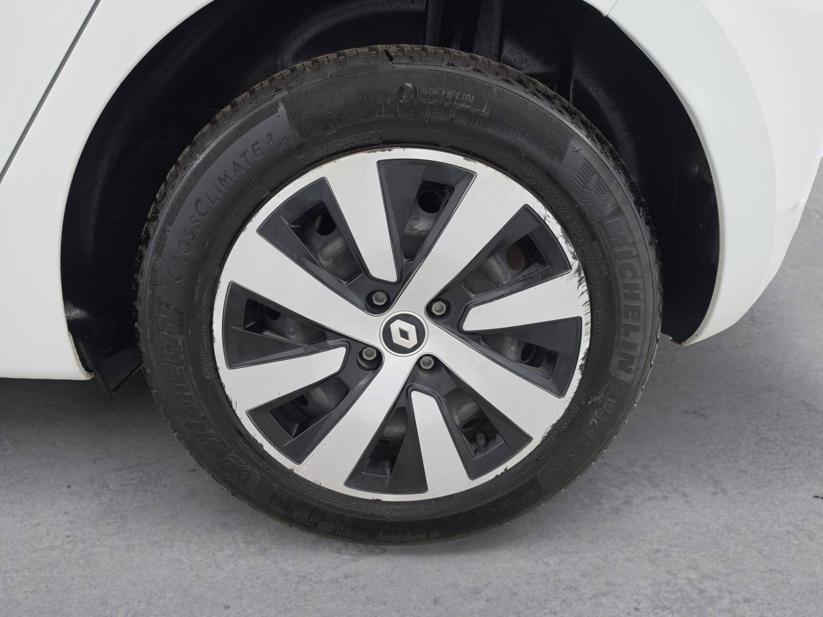 Vente en ligne Renault Clio 5 Clio TCe 90 au prix de 11 690 €