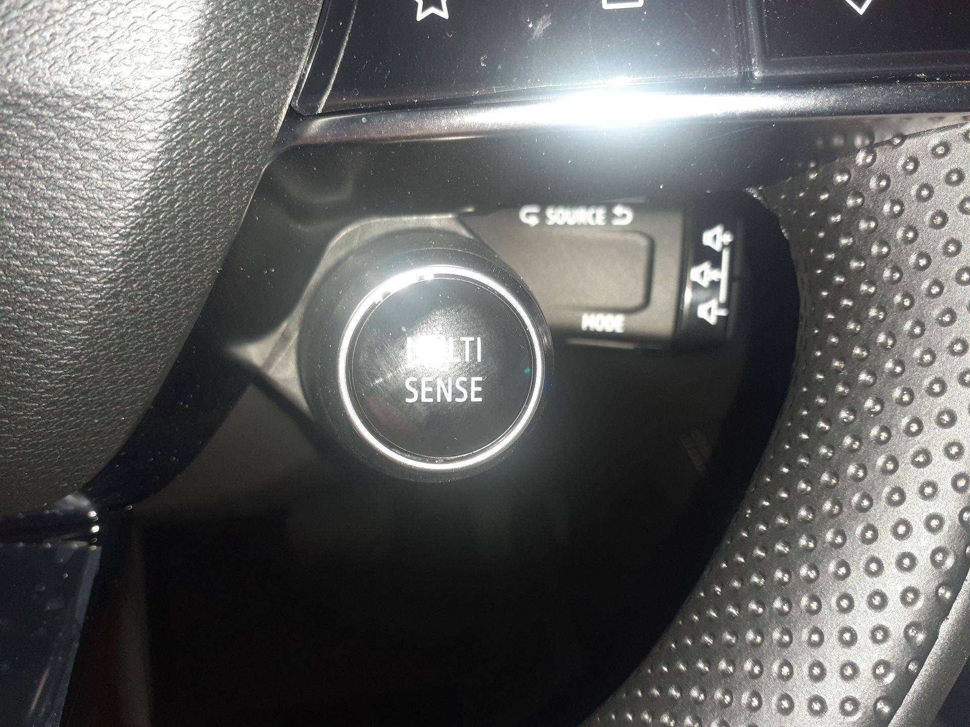 Vente en ligne Renault Espace Espace full hybrid E-Tech 200 ch 5pl au prix de 40 990 €