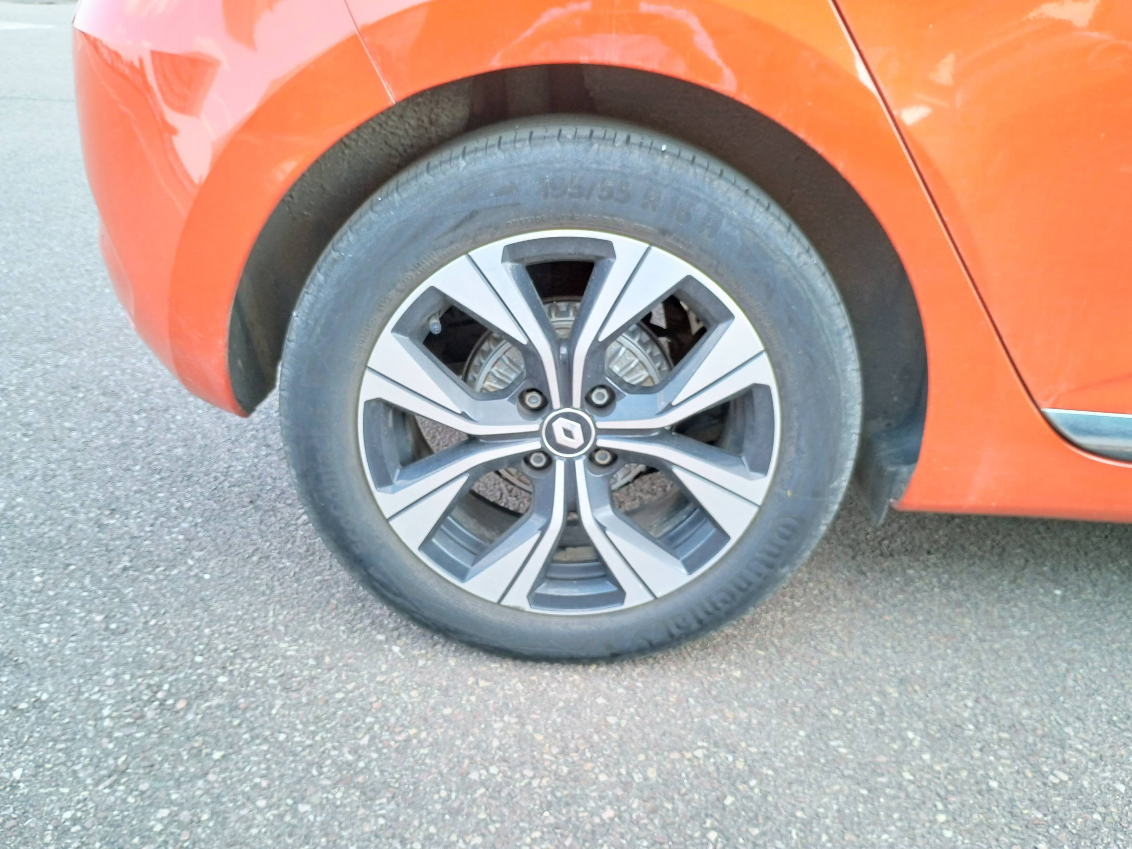 Vente en ligne Renault Clio 5 ECOLUTION SCE 65 CH au prix de 14 491 €