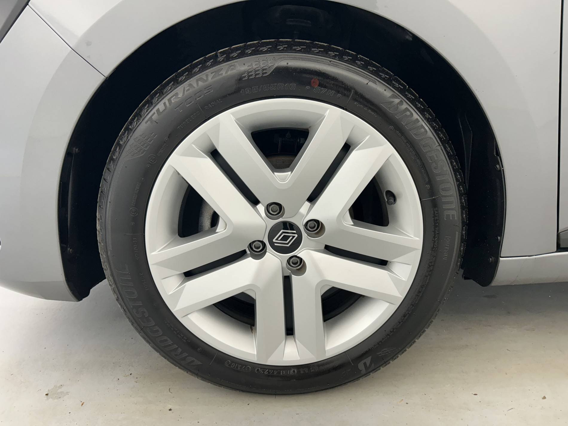 Vente en ligne Renault Clio 5 Clio TCe 90 au prix de 14 995 €