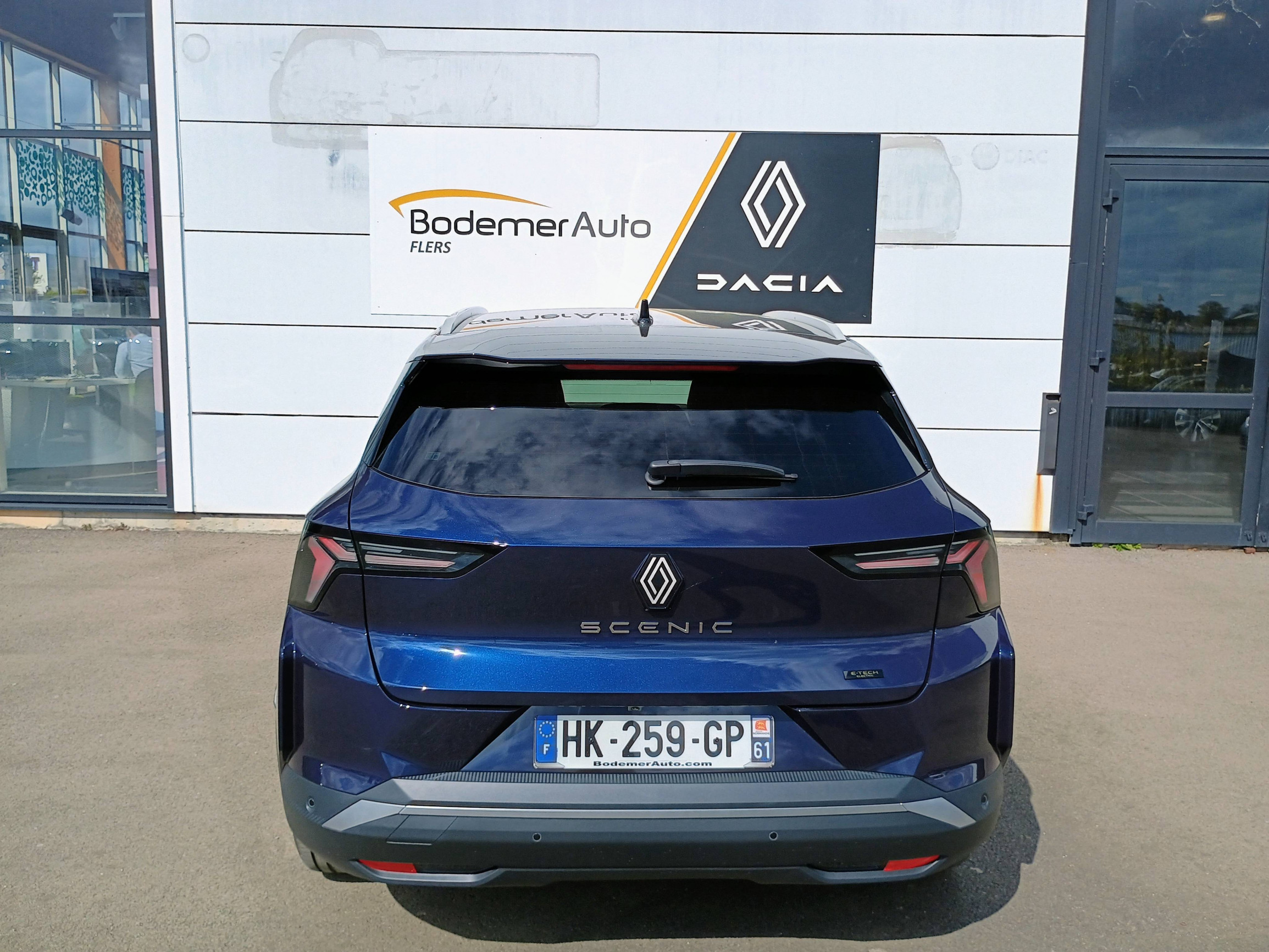 Vente en ligne Renault Scenic E-Tech Scenic E-Tech électrique 220 ch grande autonomie au prix de 46 980 €