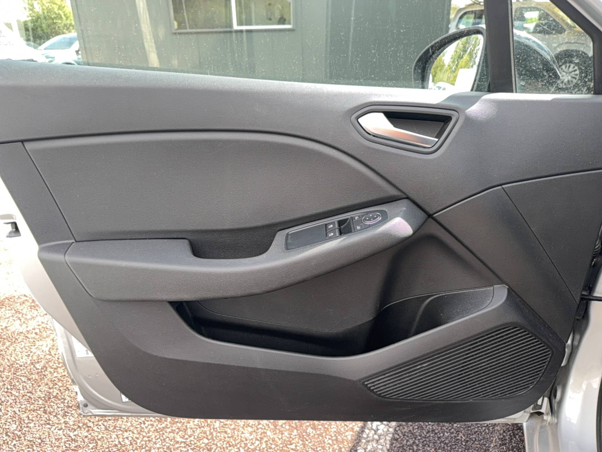 Vente en ligne Renault Clio 5 Clio TCe 90 au prix de 13 390 €