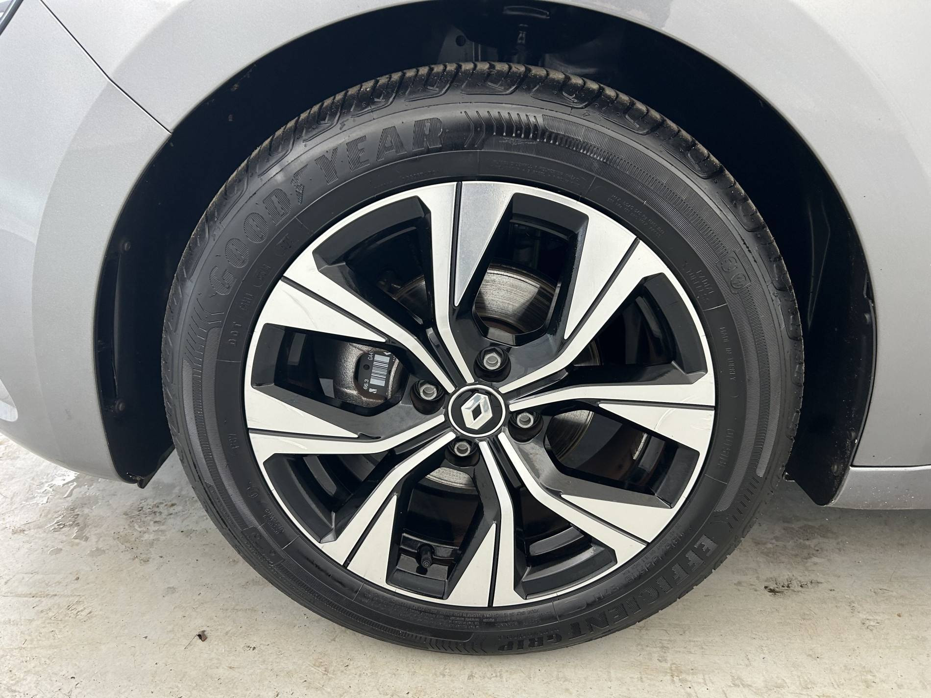 Vente en ligne Renault Clio 5 Clio TCe 90 au prix de 15 490 €