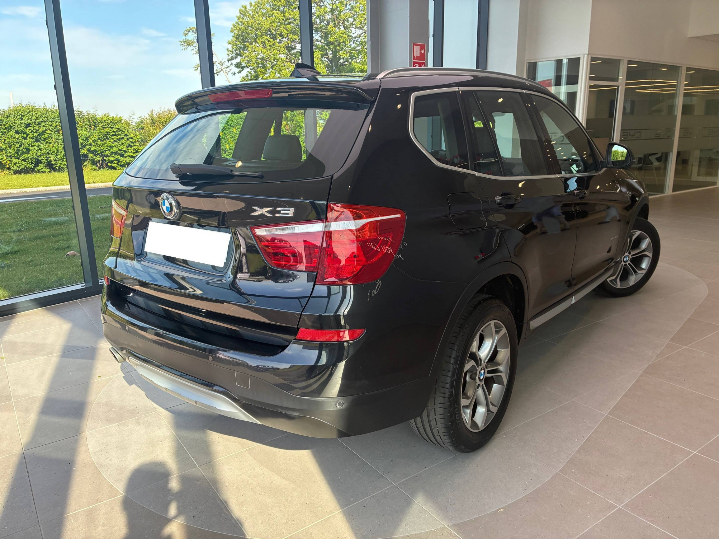 Vente en ligne Bmw X3 X3 sDrive18d 150ch au prix de 23 990 €