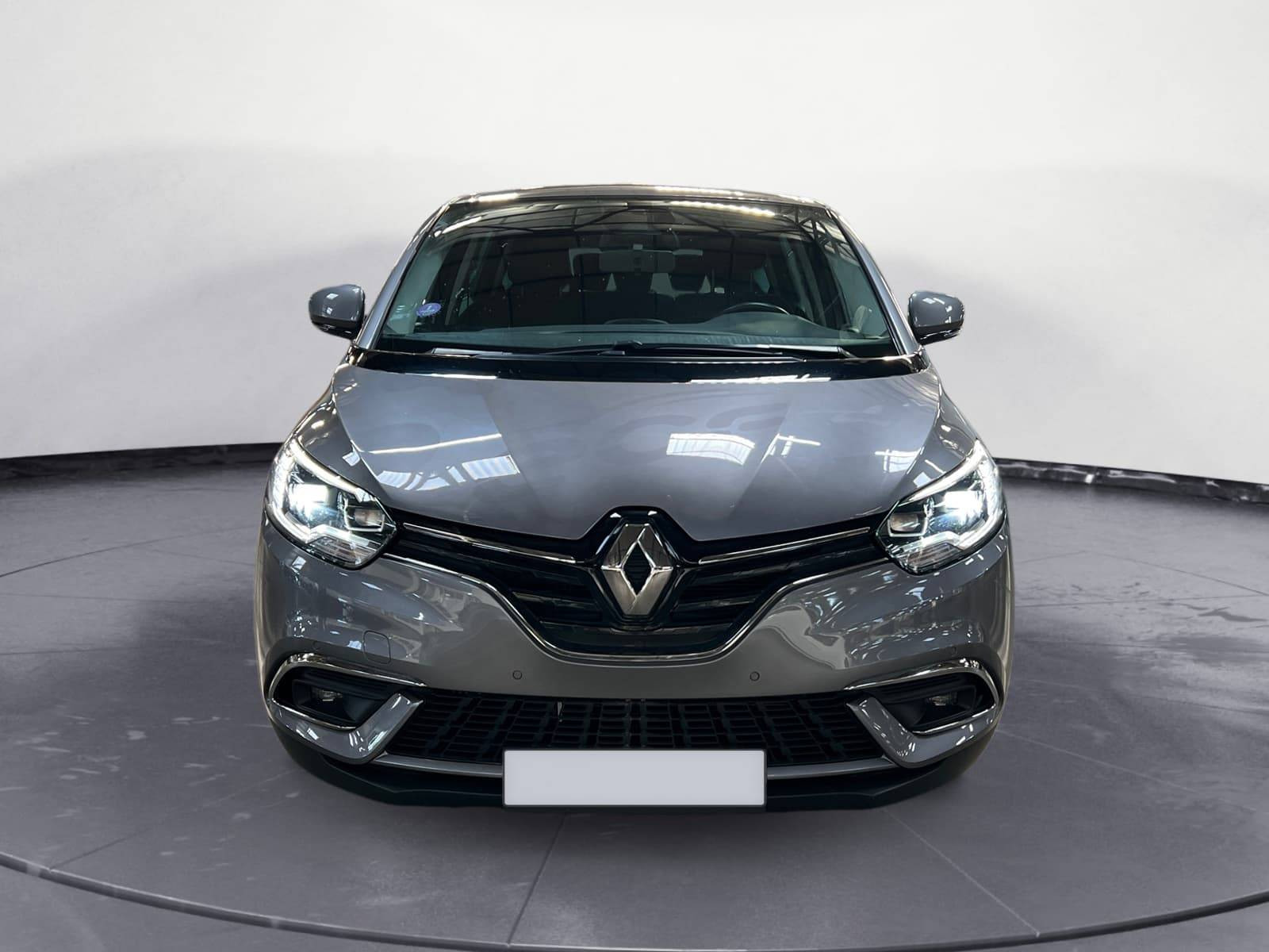 Vente en ligne Renault Grand Scenic 4 Grand Scenic TCe 140 au prix de 21 990 €