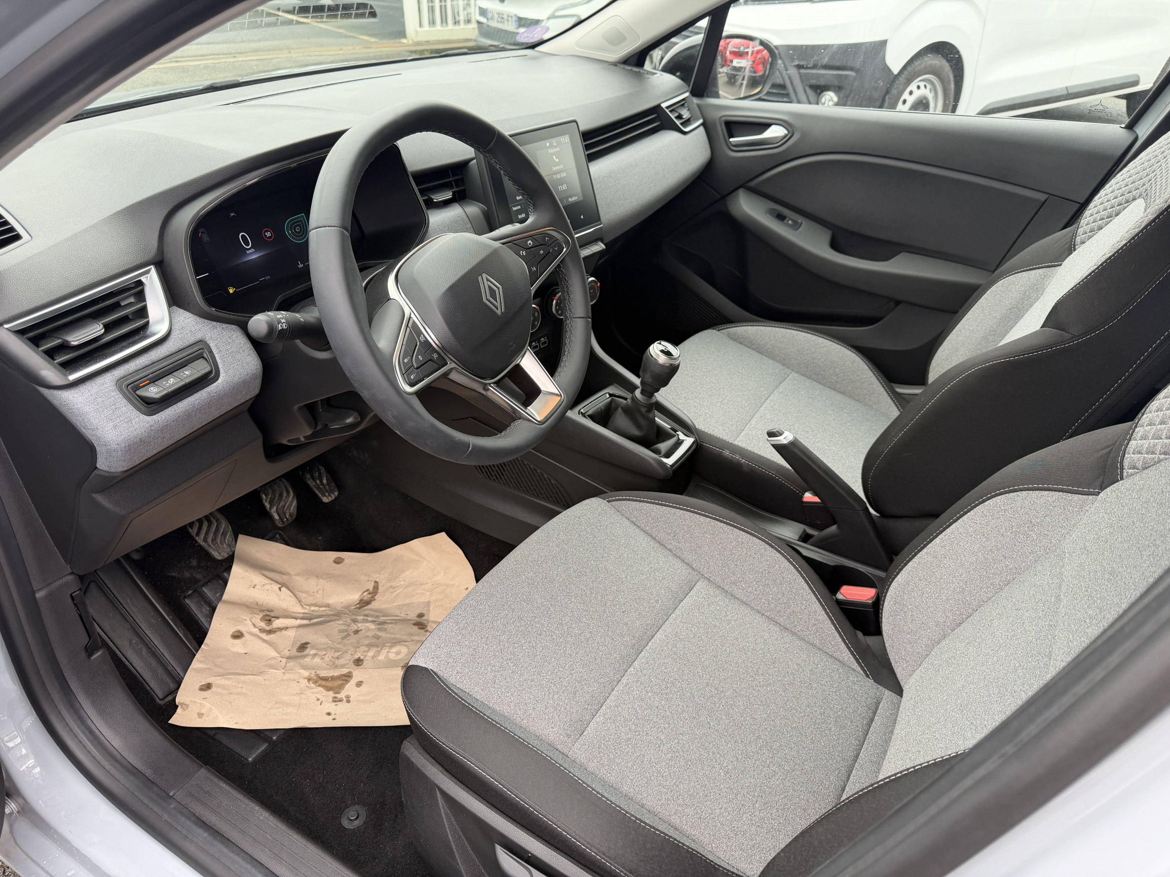 Vente en ligne Renault Clio 5 Clio TCe 90 ch GSR2 au prix de 16 290 €