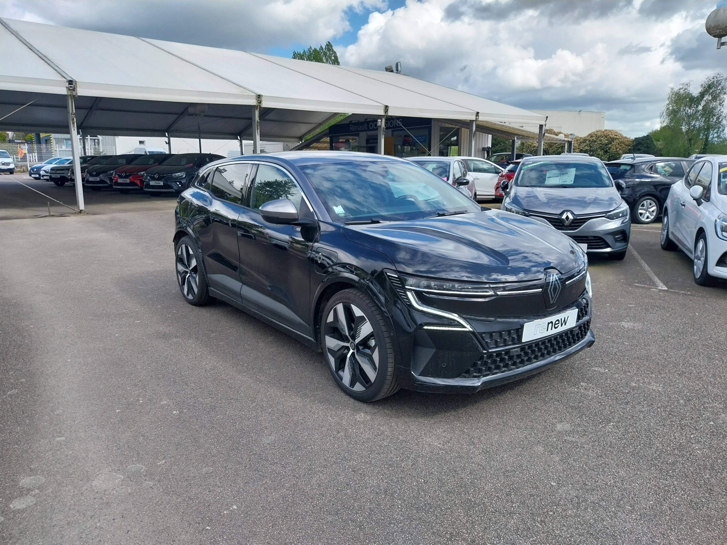 Vente en ligne Renault Megane E-Tech  EV60 220 ch super charge au prix de 23 990 €