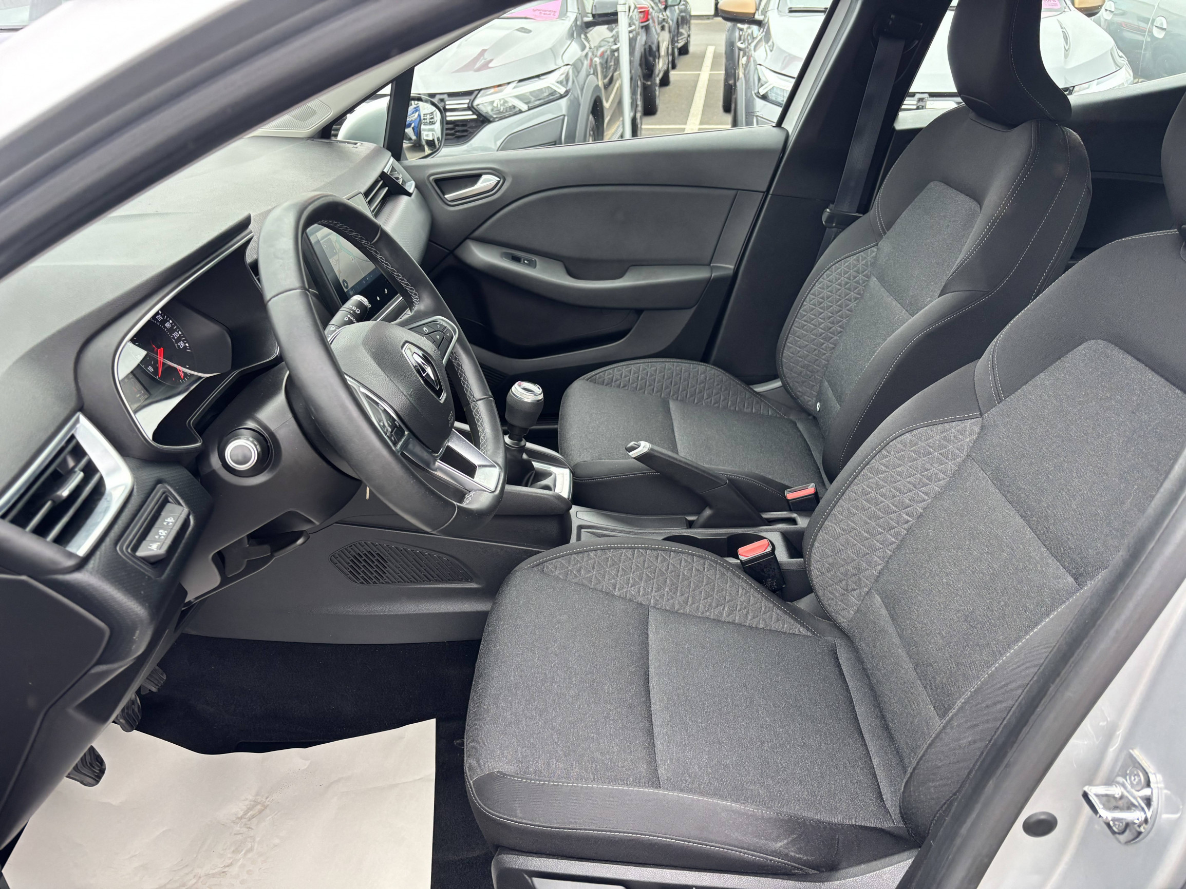 Vente en ligne Renault Clio 5 Clio Blue dCi 85 au prix de 12 990 €