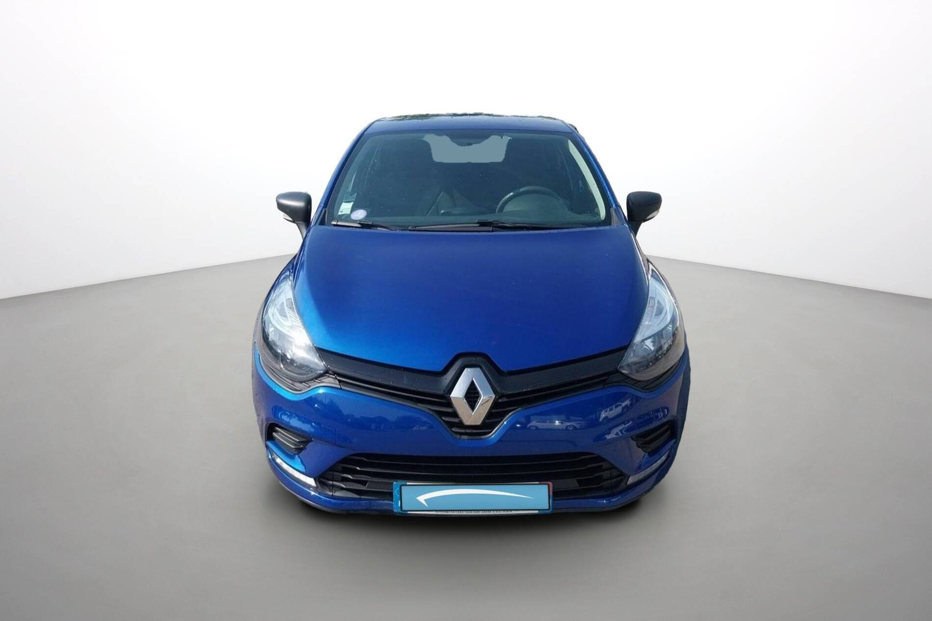 Vente en ligne Renault Clio 4 Clio 1.2 16V 75 au prix de 8 990 €