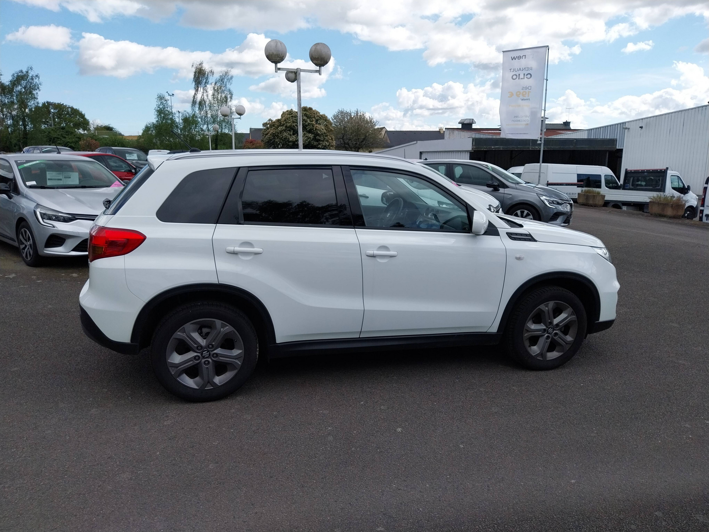 Vente en ligne Suzuki Vitara  1.6 VVT au prix de 14 990 €