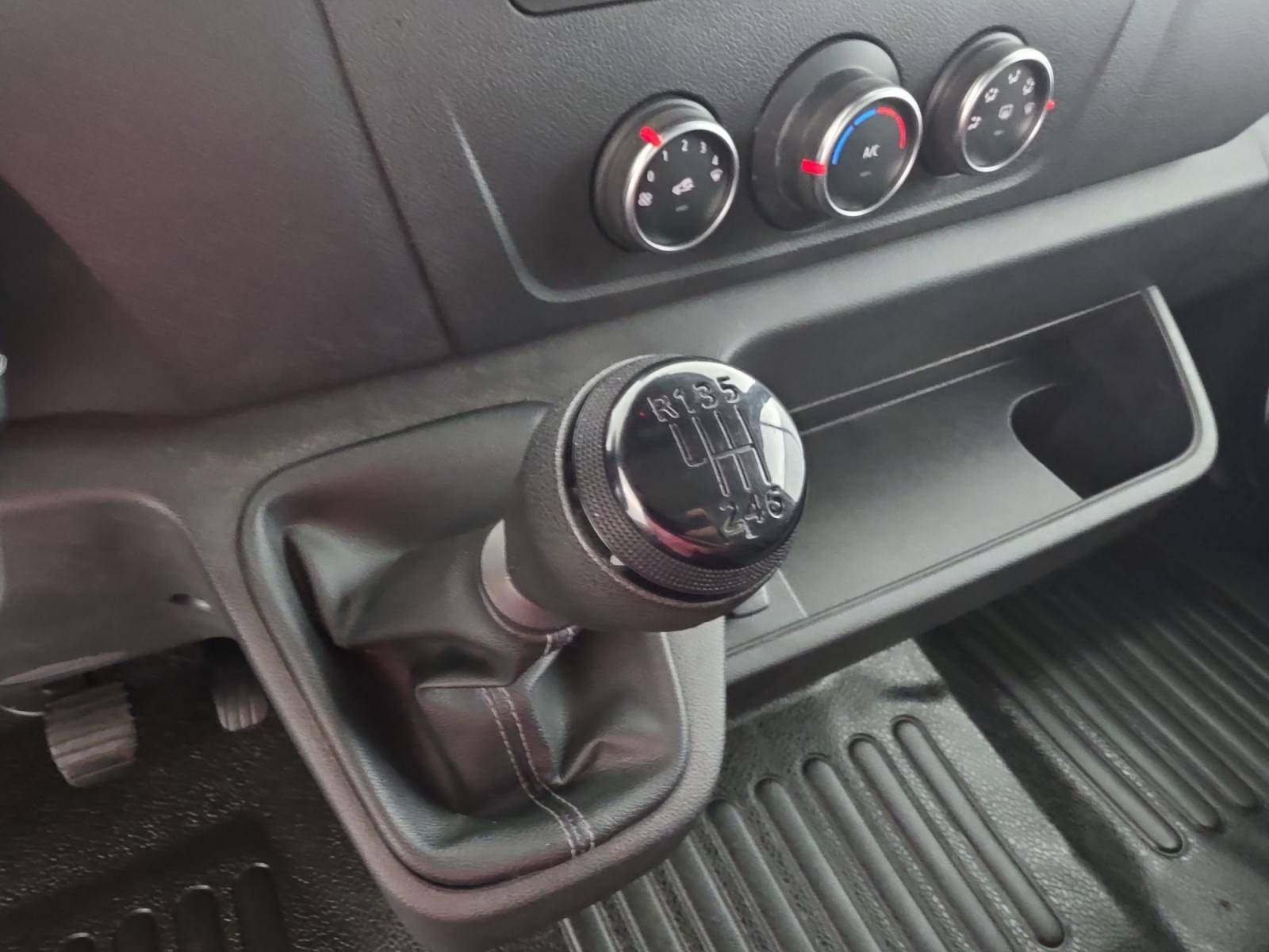 Vente en ligne Renault Master 3 Châssis Cabine MASTER CC PROP RJ3500 L2 PAFC BLUE DCI 130 EURO VI au prix de 29 990 €