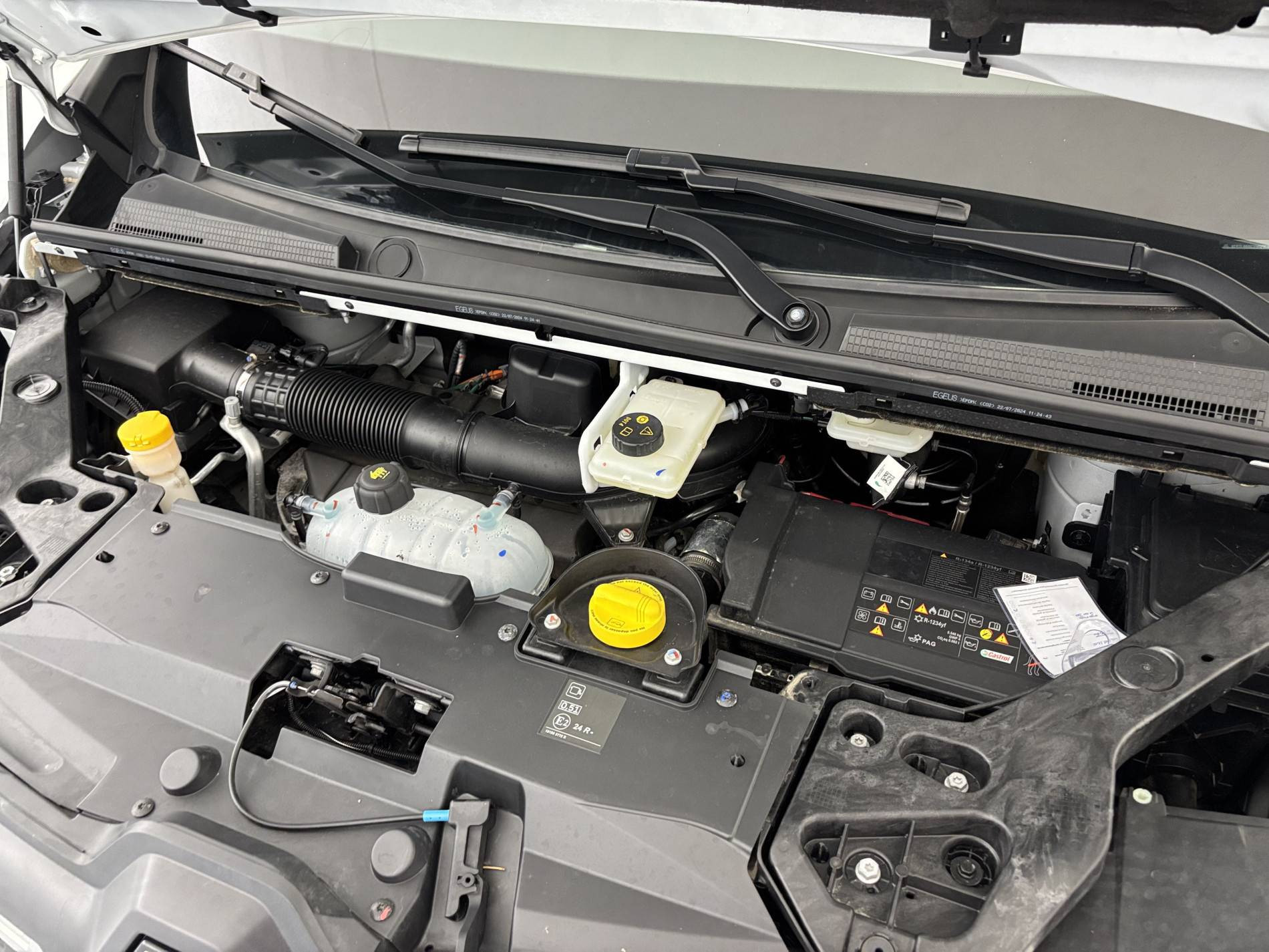 Vente en ligne Renault Trafic 3 Fourgon TRAFIC FG BLUE DCI 130 L1H1 3T GSR2 au prix de 22 490 €
