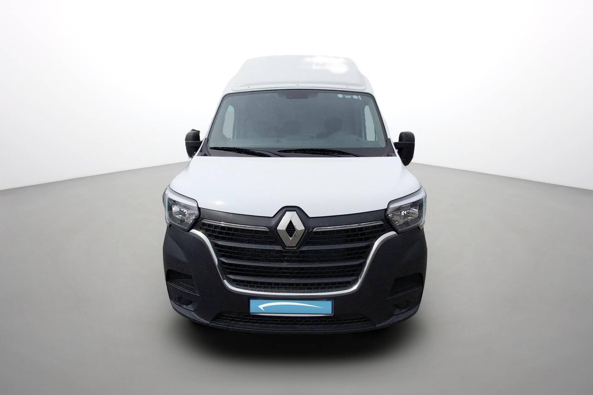 Vente en ligne Renault Master Fourgon MASTER FGN TRAC F3500 L3H3 BLUE DCI 135 au prix de 29 790 €
