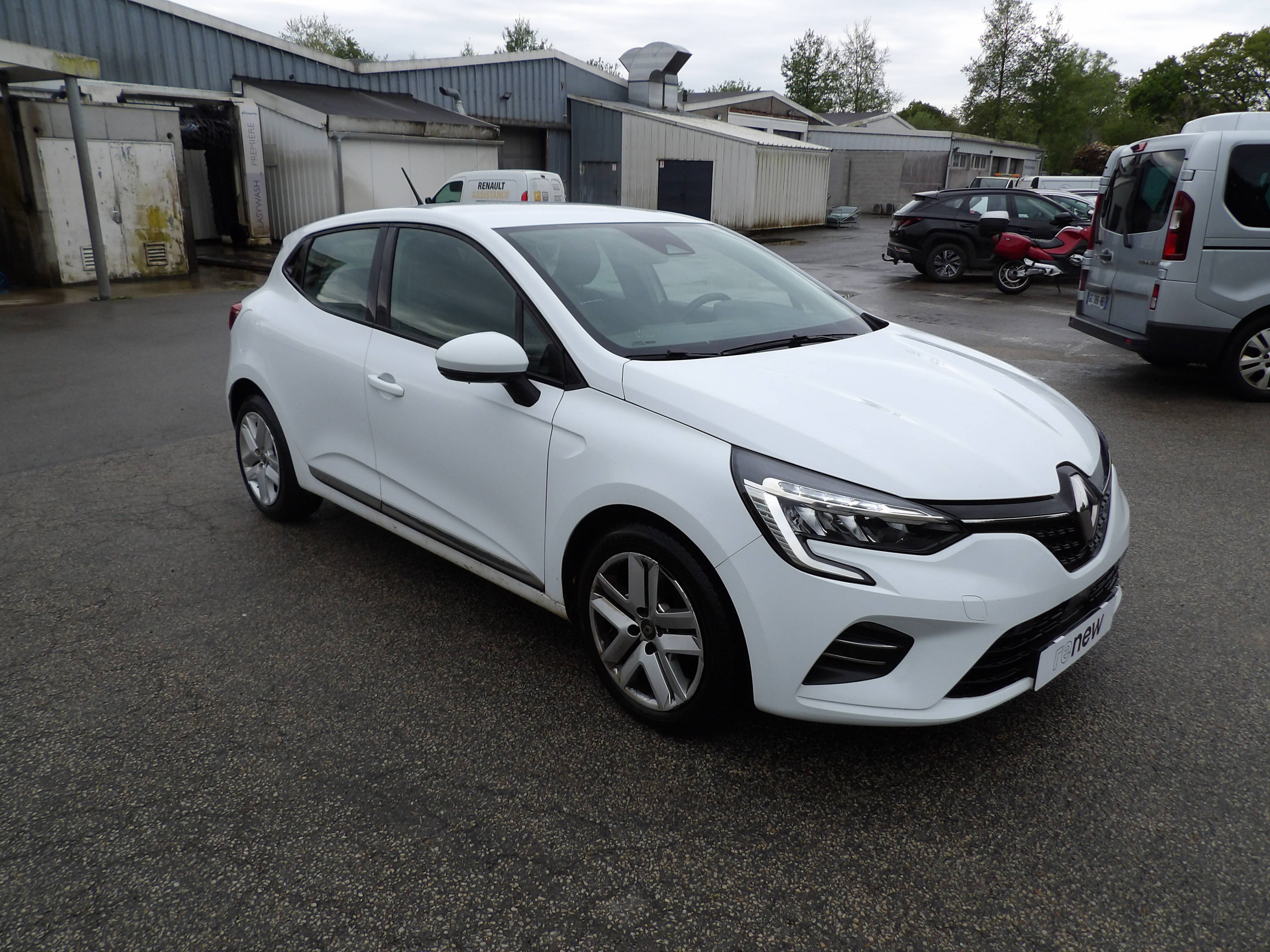 Vente en ligne Renault Clio 5 Clio SCe 65 - 21N au prix de 10 699 €