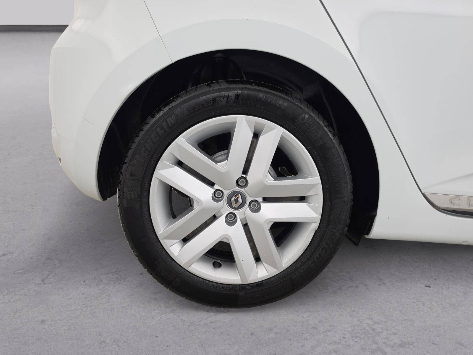 Vente en ligne Renault Clio 5 CLIO SOCIETE E-TECH 140 - 21N au prix de 13 290 €