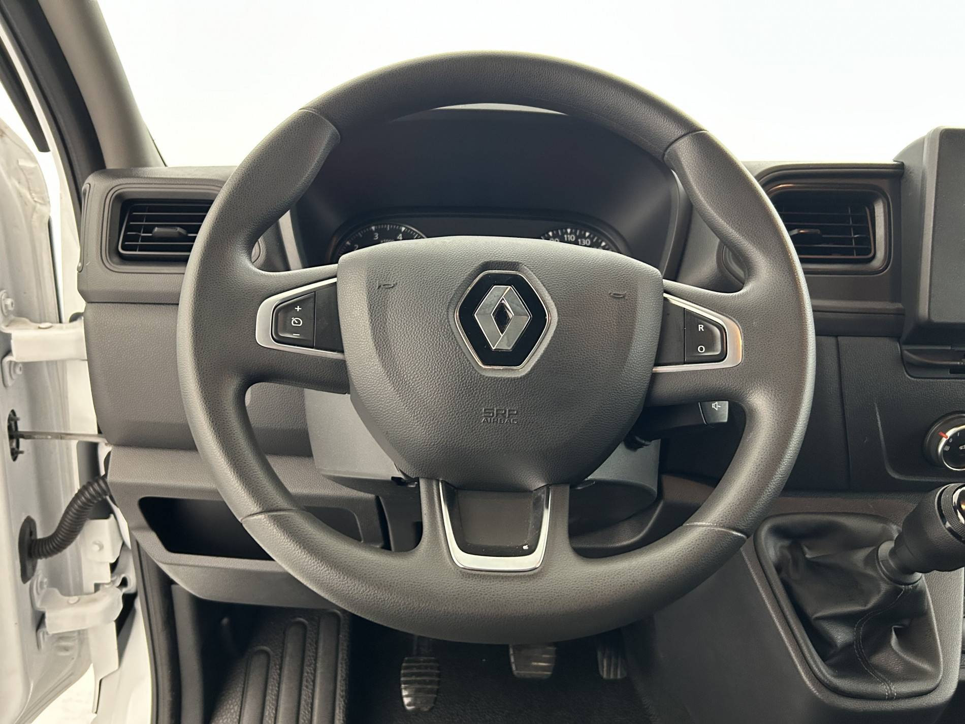 Vente en ligne Renault Master Fourgon MASTER FGN TRAC F3500 L2H2 BLUE DCI 135 au prix de 23 990 €