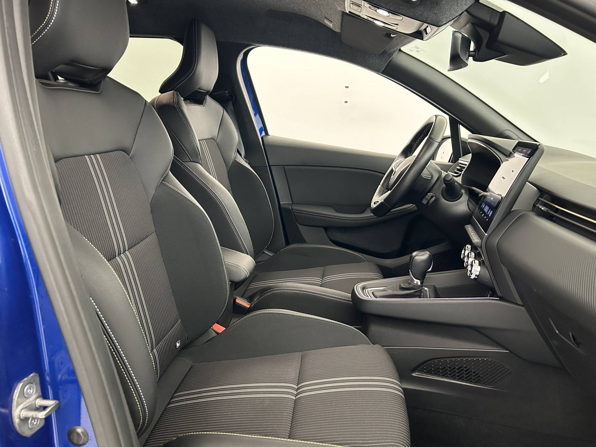 Vente en ligne Renault Clio 5 Clio E-Tech hybride 145 au prix de 19 990 €