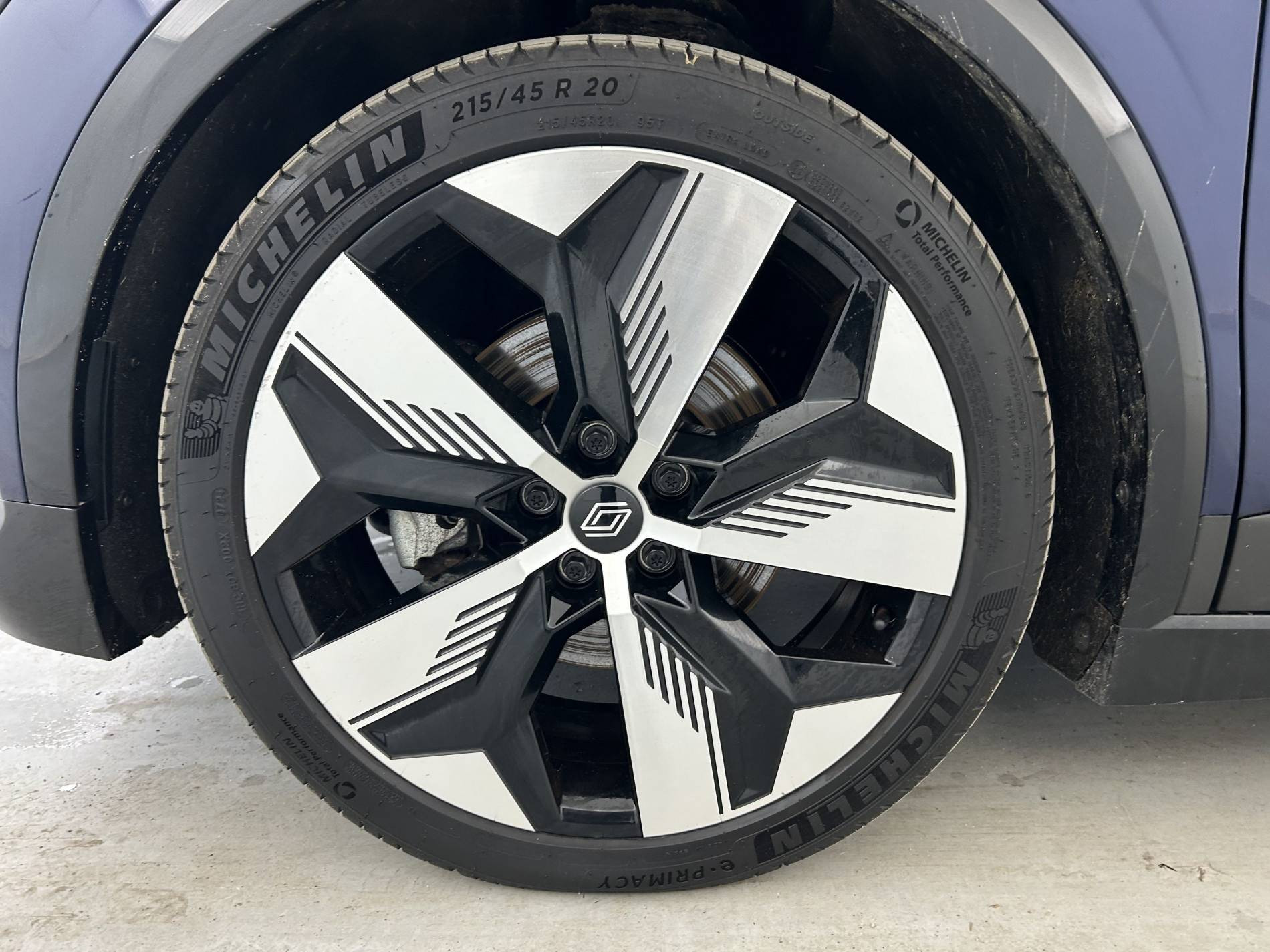 Vente en ligne Renault Megane E-Tech  EV60 220 ch super charge au prix de 24 990 €