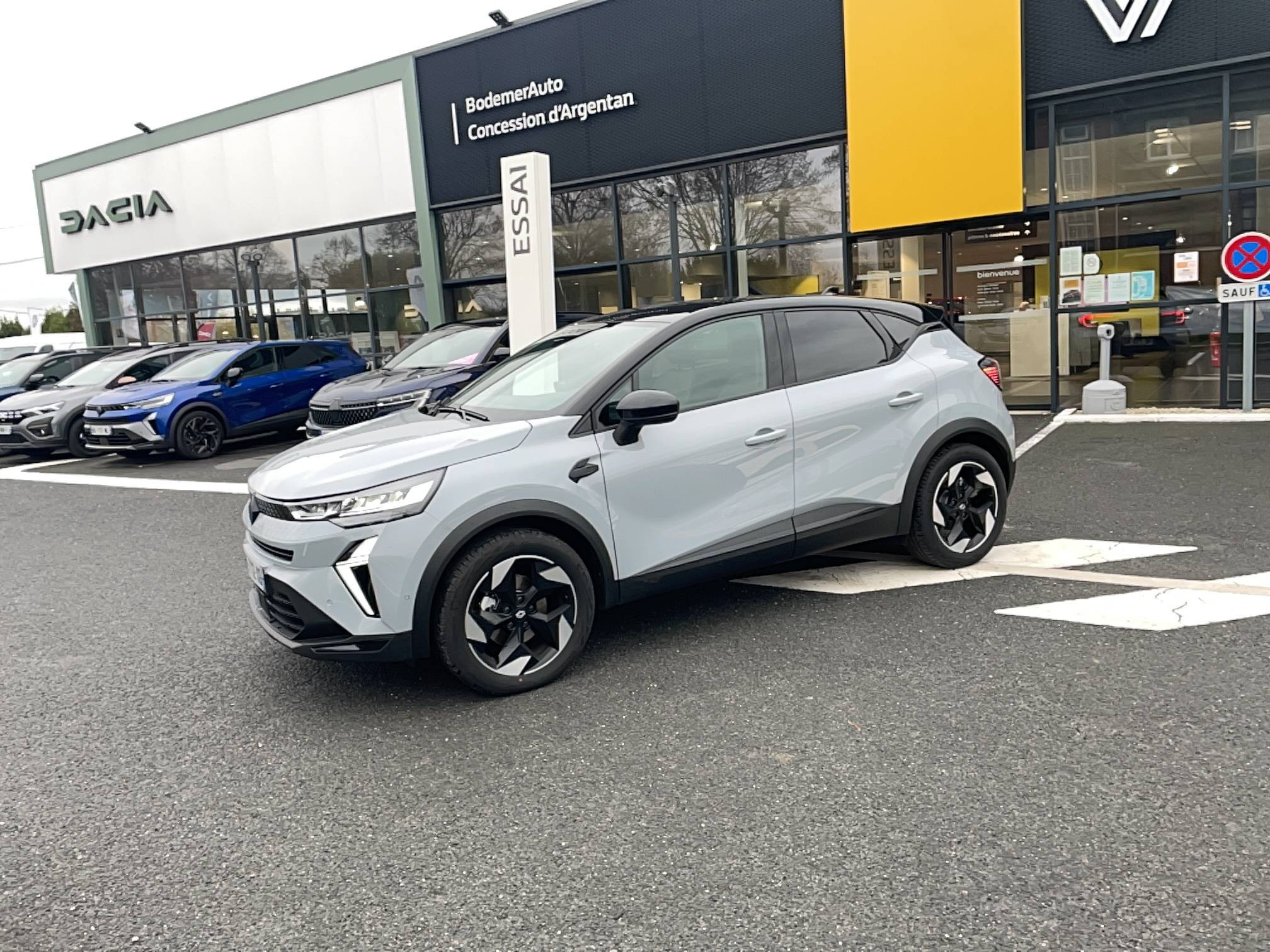 Renault Captur  E-Tech full hybrid 160 ch occasion de 2025 en vente à Argentan