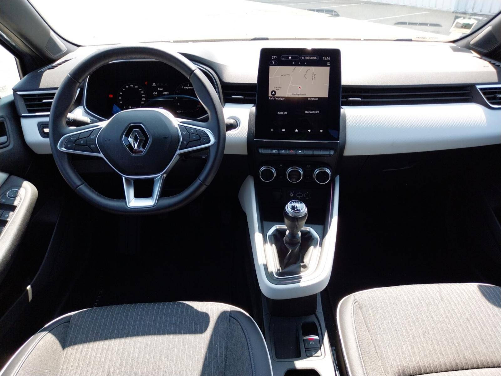 Vente en ligne Renault Clio 5 Clio TCe 90 au prix de 15 900 €