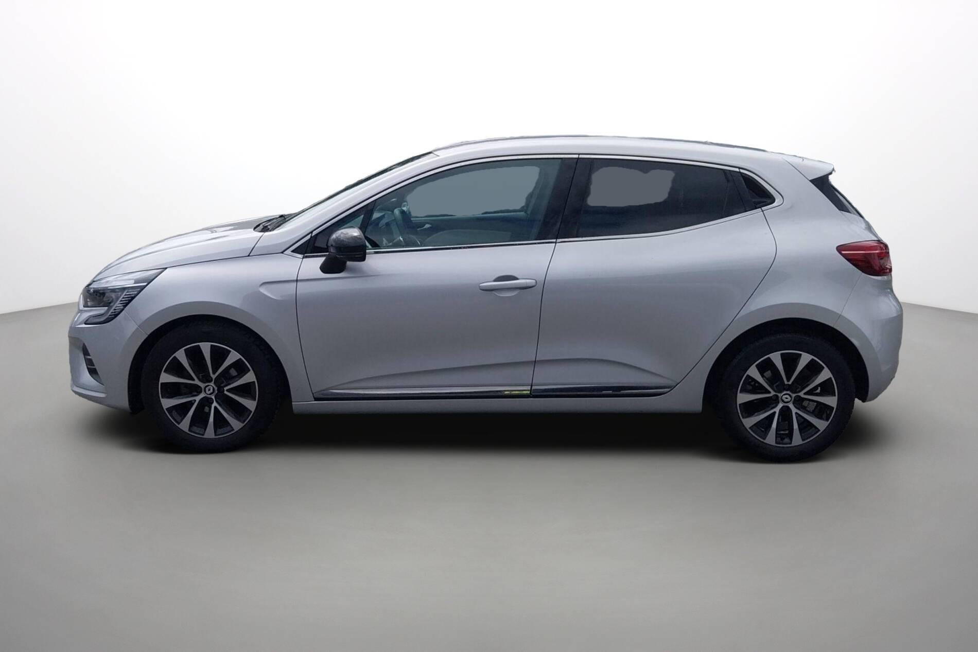 Vente en ligne Renault Clio 5 Clio TCe 90 au prix de 15 690 €