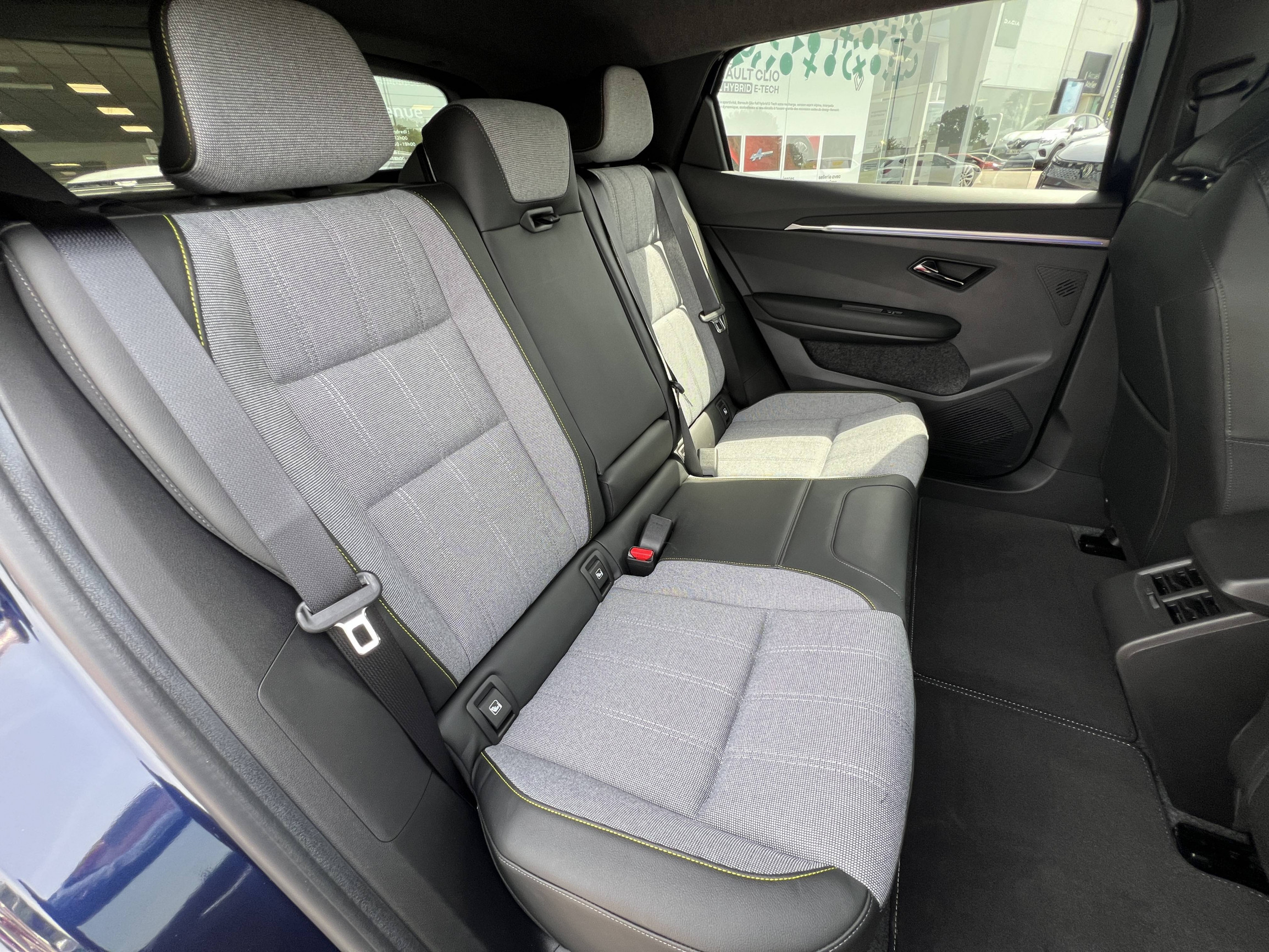 Vente en ligne Renault Scenic E-Tech Scenic E-Tech électrique 220 ch grande autonomie au prix de 43 890 €