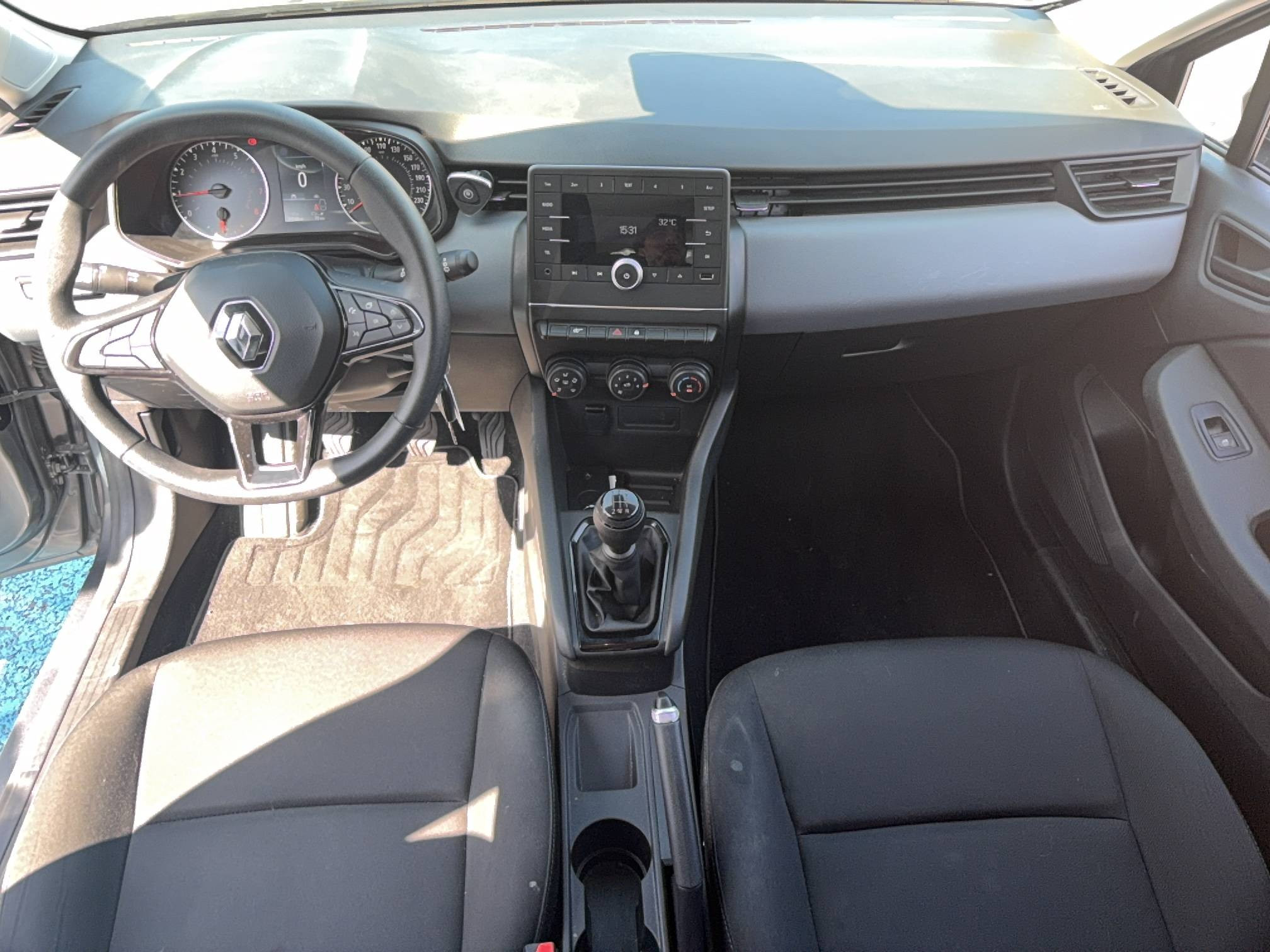 Vente en ligne Renault Clio 5 Clio SCe 65 au prix de 11 990 €