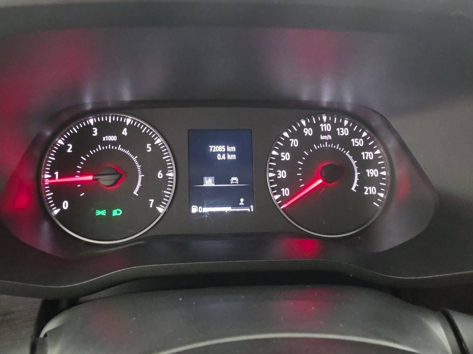 Vente en ligne Renault Trafic 3 Fourgon TRAFIC FG BLUE DCI 130 L1H1 3T GSR2 au prix de 22 890 €