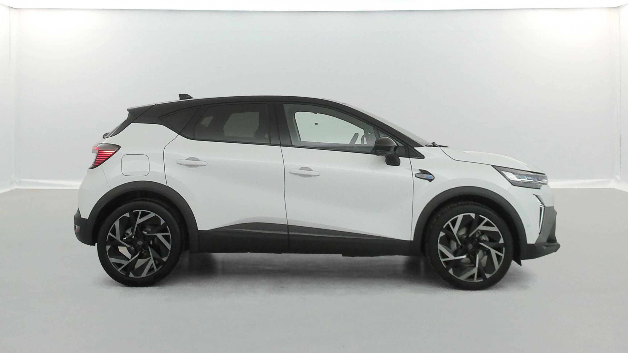 Vente en ligne Renault Captur  E-Tech full hybrid 145 ch au prix de 25 790 €