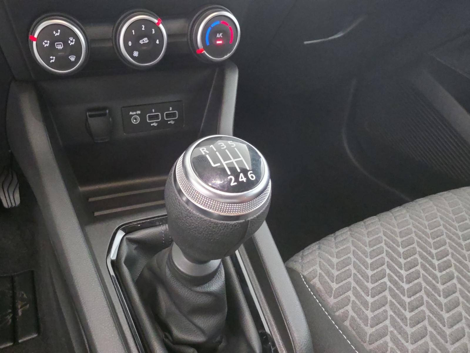Vente en ligne Renault Clio 5 Clio TCe 90 - 21N au prix de 14 990 €