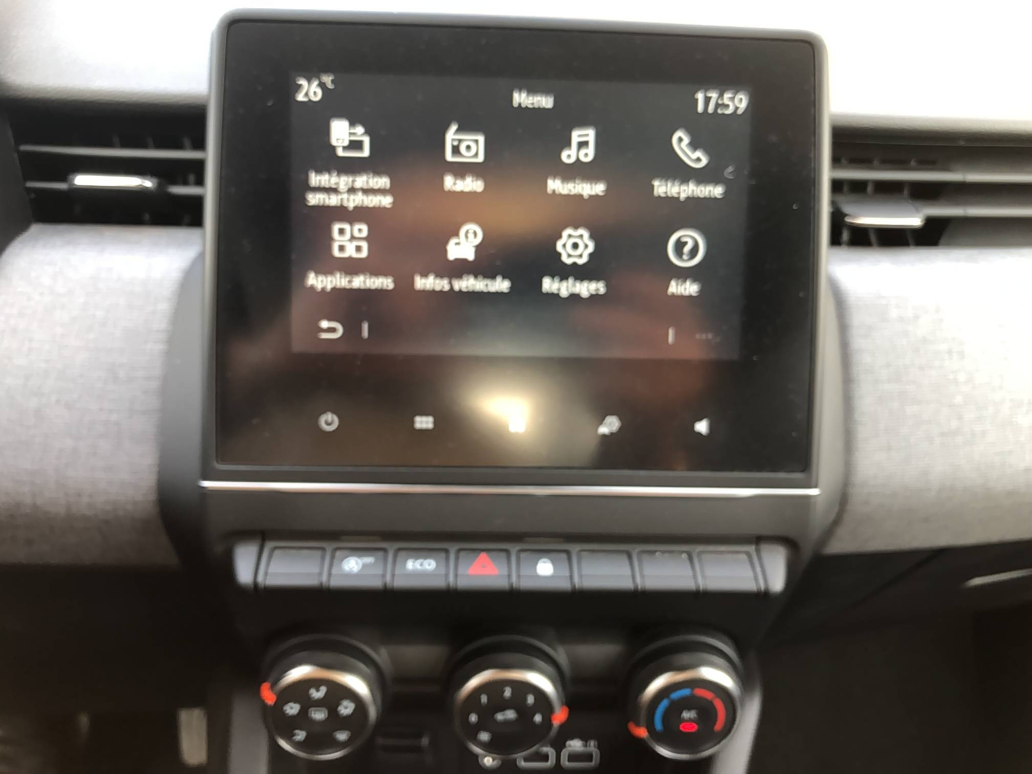 Vente en ligne Renault Clio 5 Clio TCe 90 au prix de 15 990 €