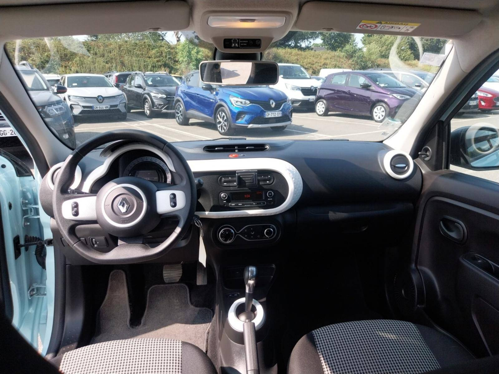 Vente en ligne Renault Twingo Electrique Twingo III E-Tech au prix de 11 900 €