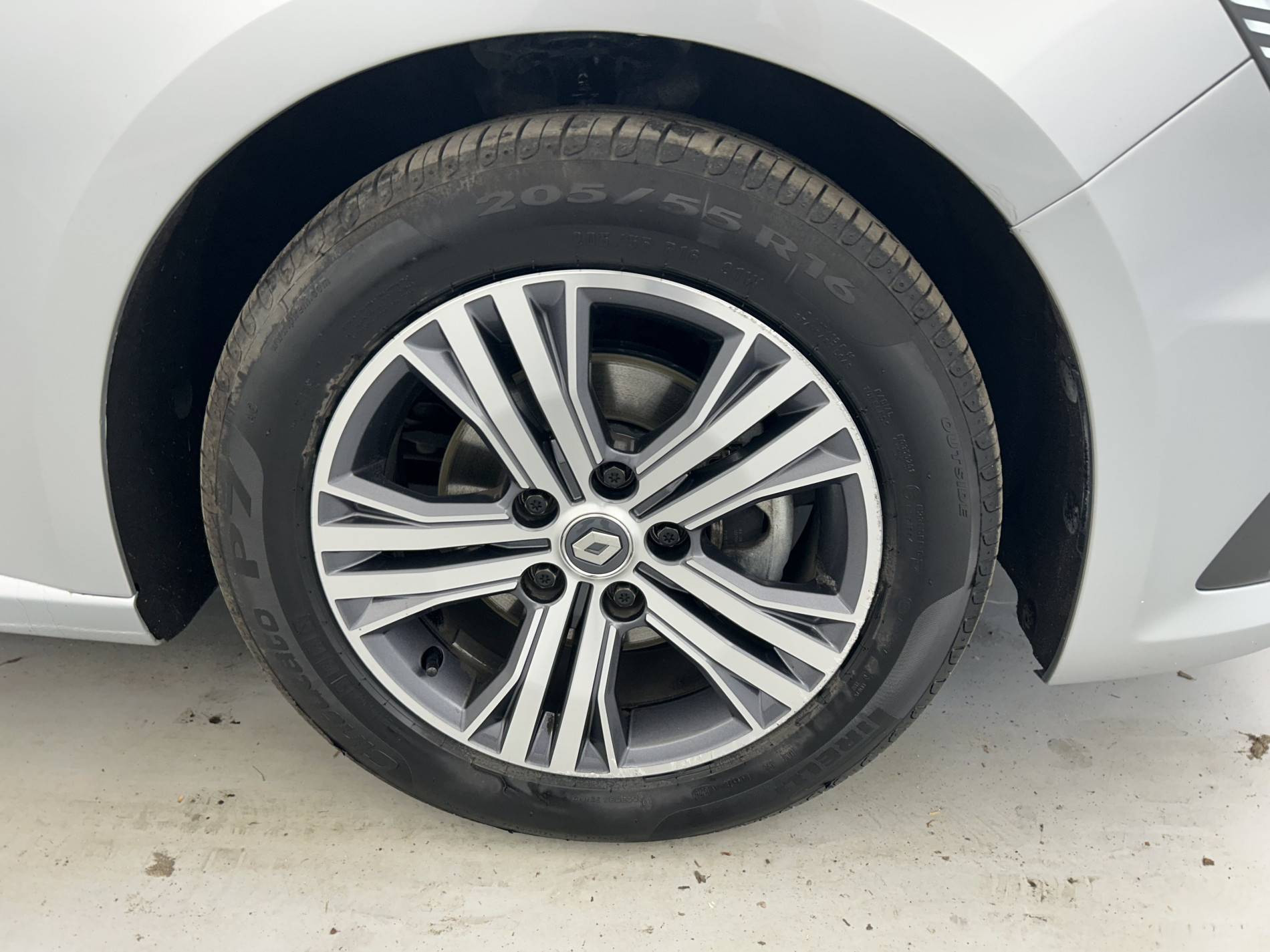 Vente en ligne Renault Megane 4 Estate Mégane IV Estate Blue dCi 115 EDC - 21N au prix de 15 990 €