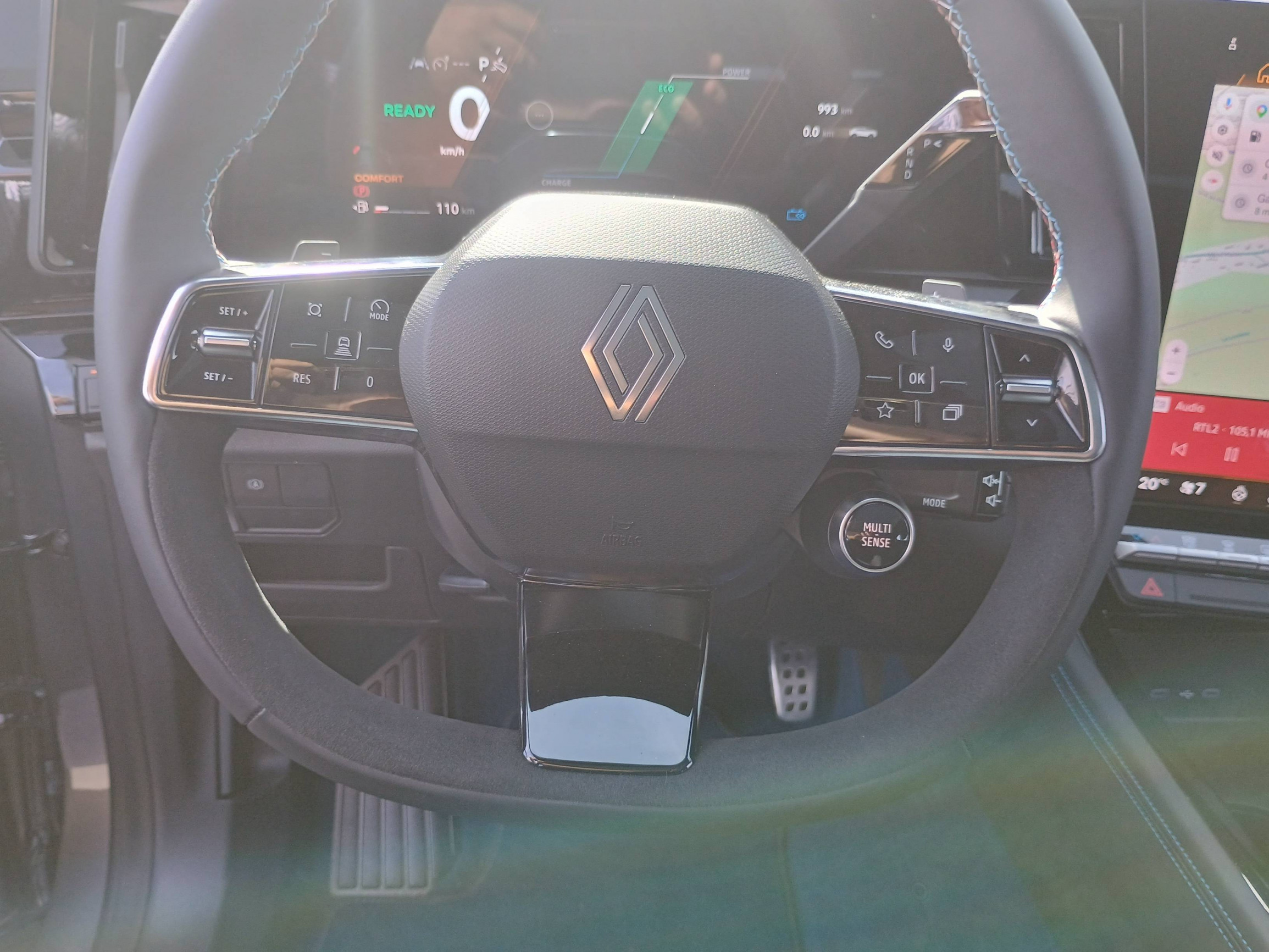 Vente en ligne Renault Rafale  hyper hybrid E-Tech 300 ch 4x4 au prix de 57 490 €