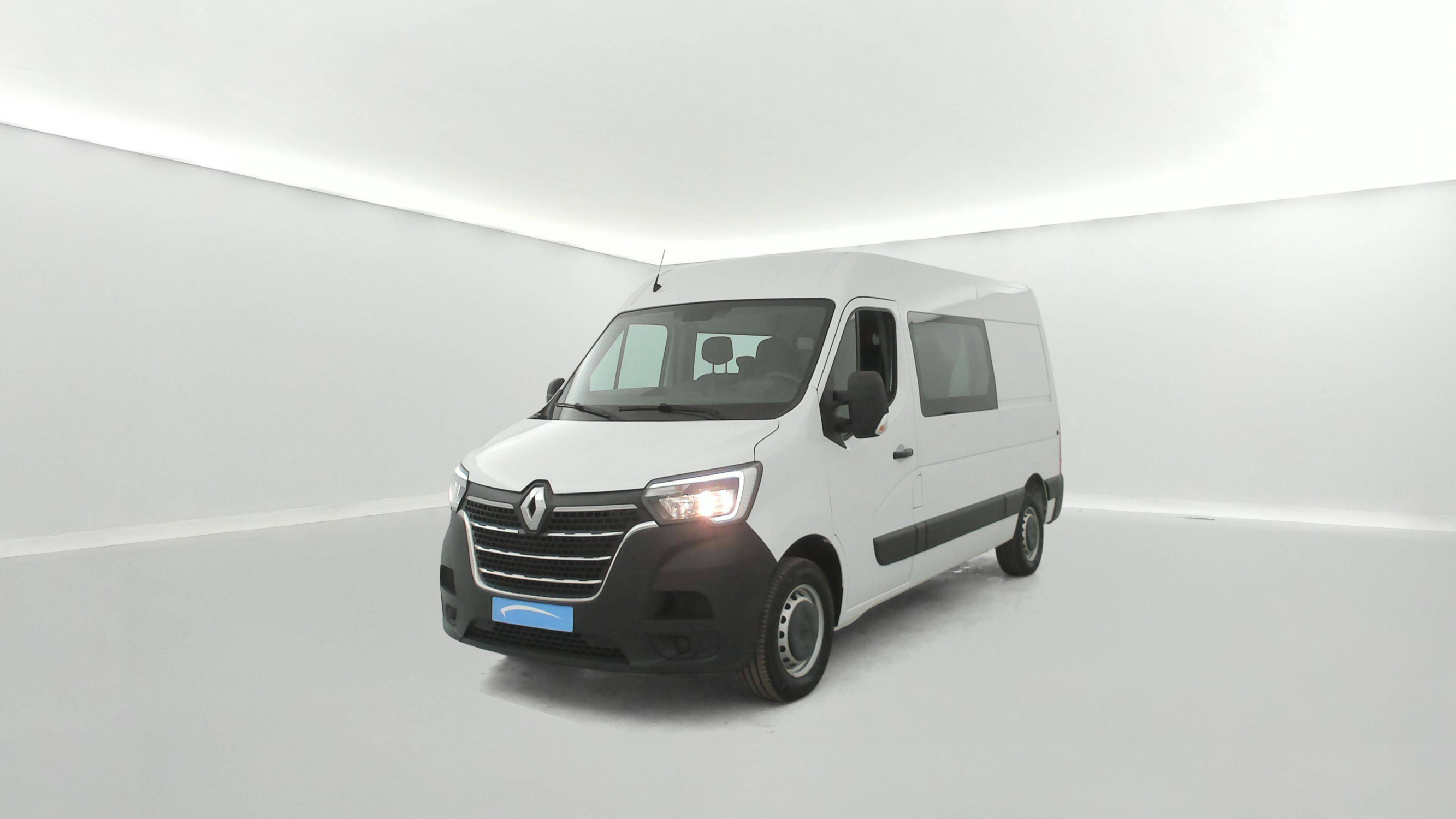 Renault Master Fourgon MASTER CA TRAC F3300 L2H2 BLUE DCI 135 occasion de 2023 en vente à Carhaix