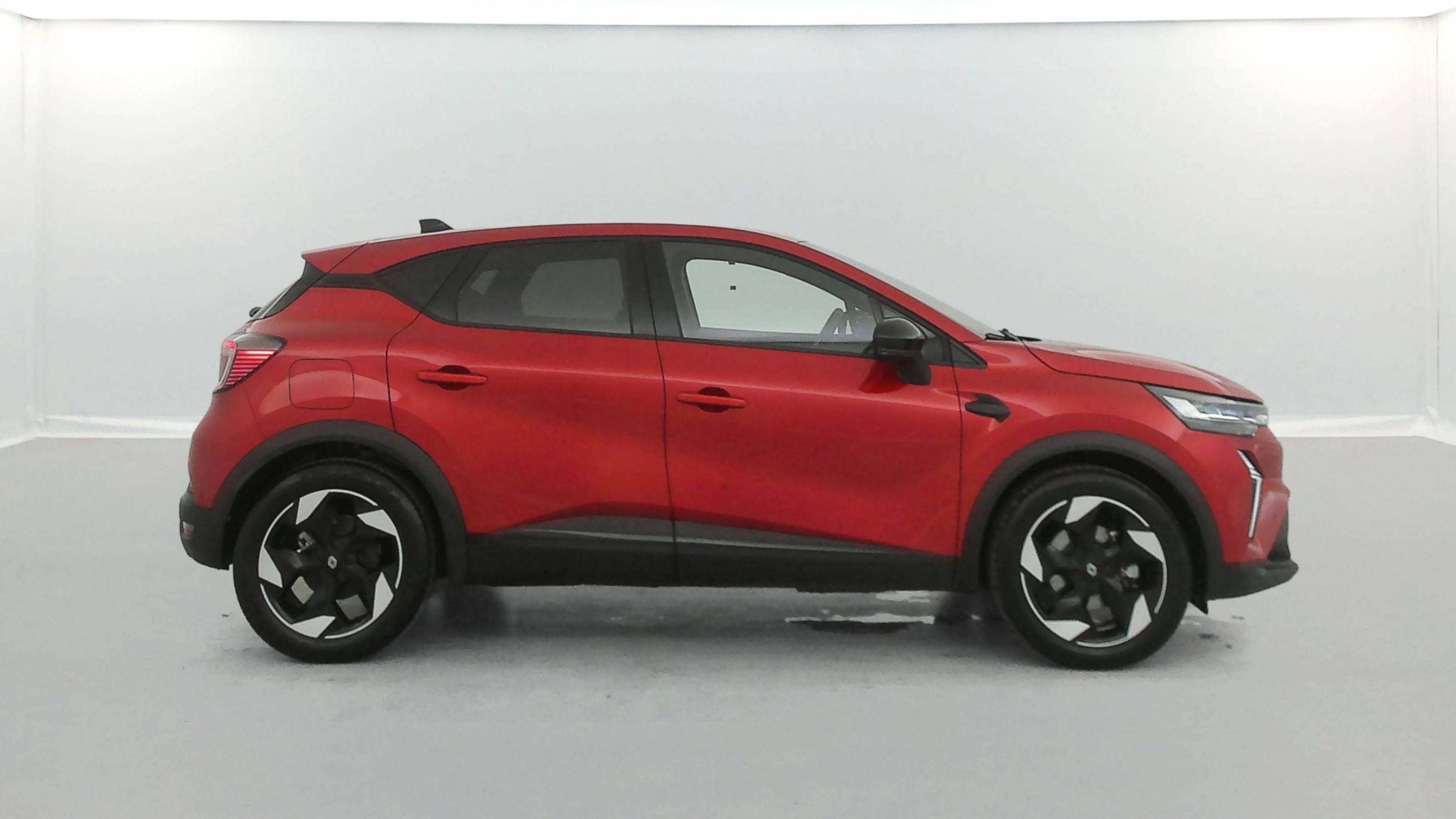 Vente en ligne Renault Captur  E-Tech full hybrid 145 ch au prix de 26 960 €