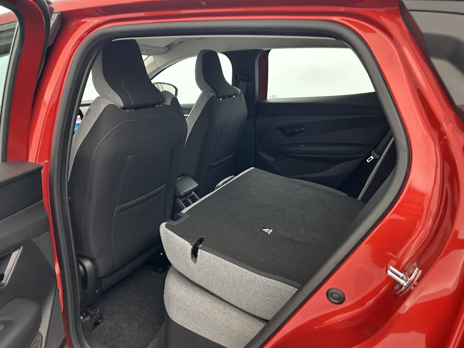 Vente en ligne Renault Megane E-Tech  EV40 130ch standard charge au prix de 18 490 €