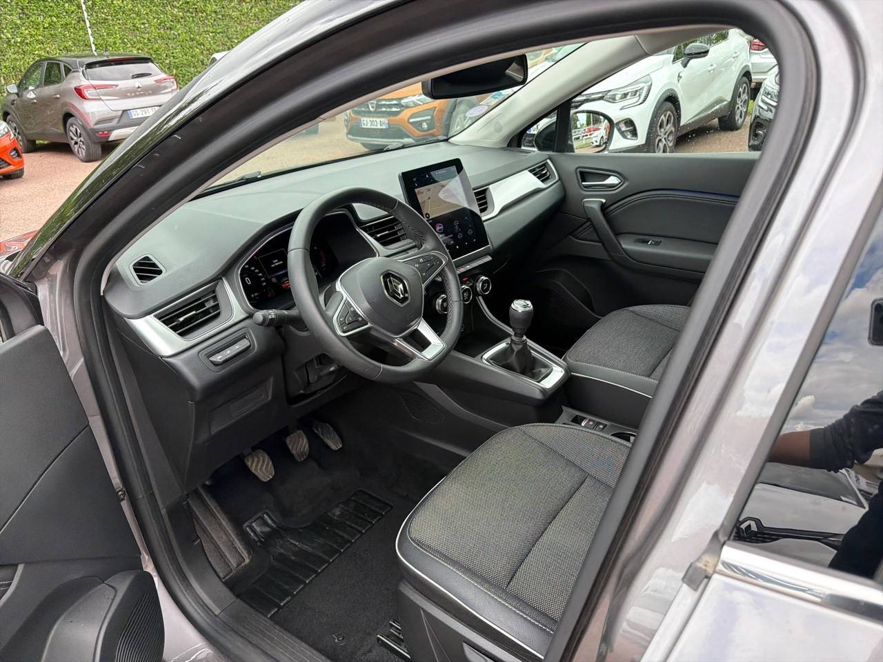 Vente en ligne Renault Captur  mild hybrid 140 au prix de 17 480 €