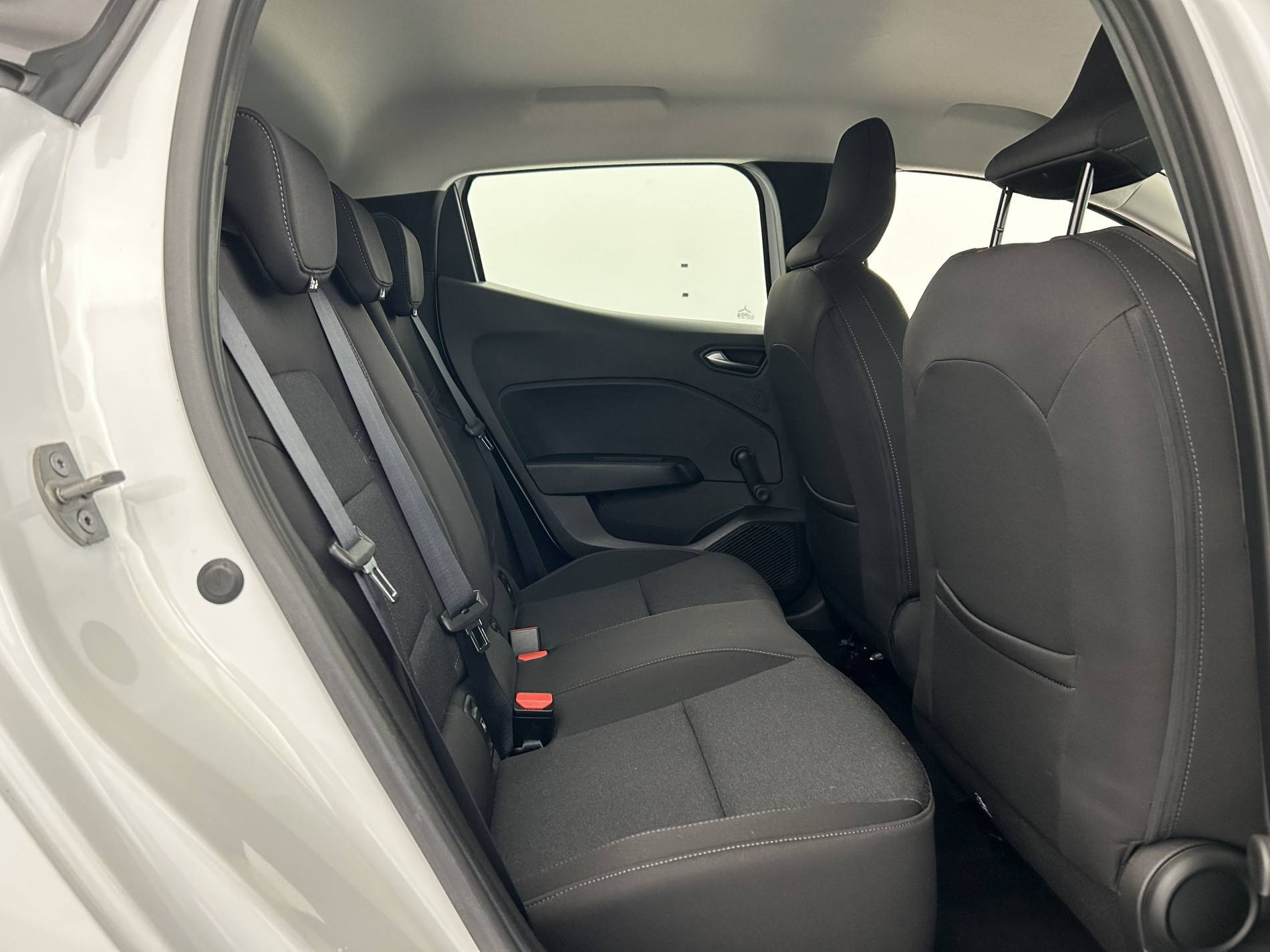 Vente en ligne Renault Clio 5 Clio TCe 90 au prix de 13 790 €