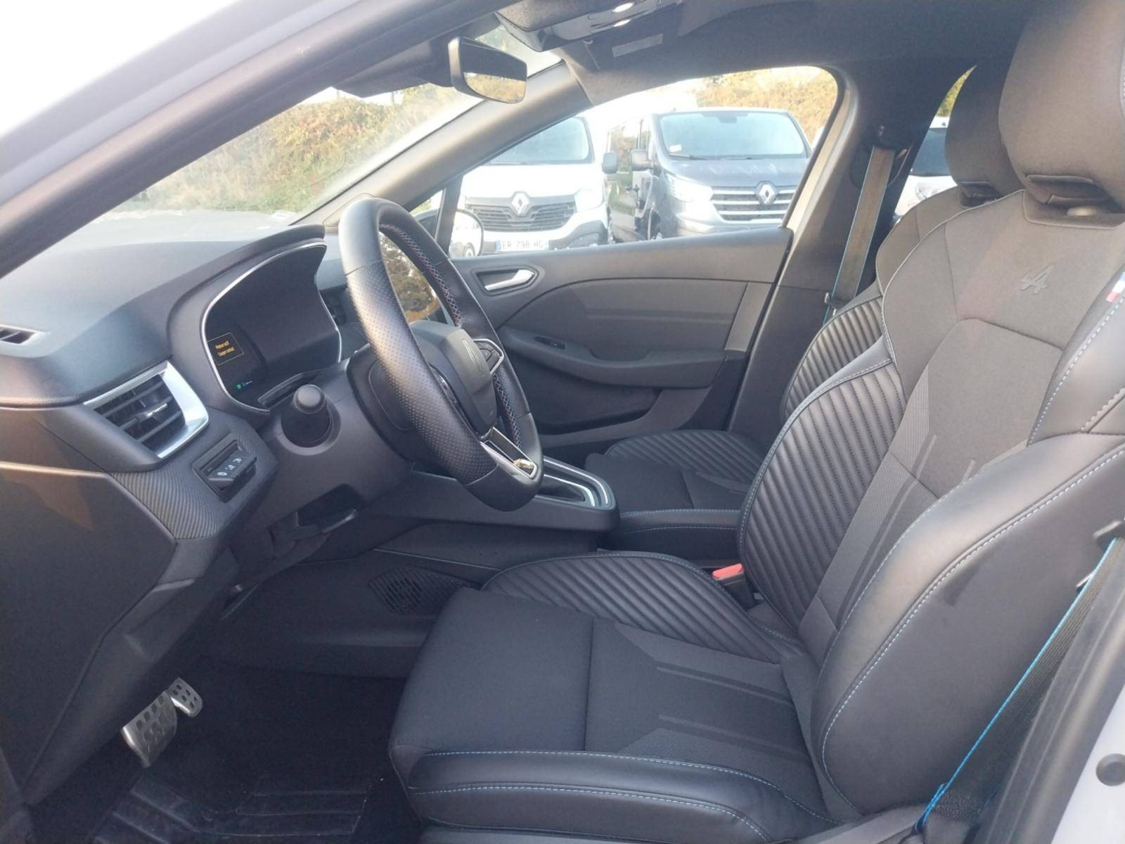 Vente en ligne Renault Clio 5 Clio E-Tech full hybrid 145 ch GSR2 au prix de 22 470 €