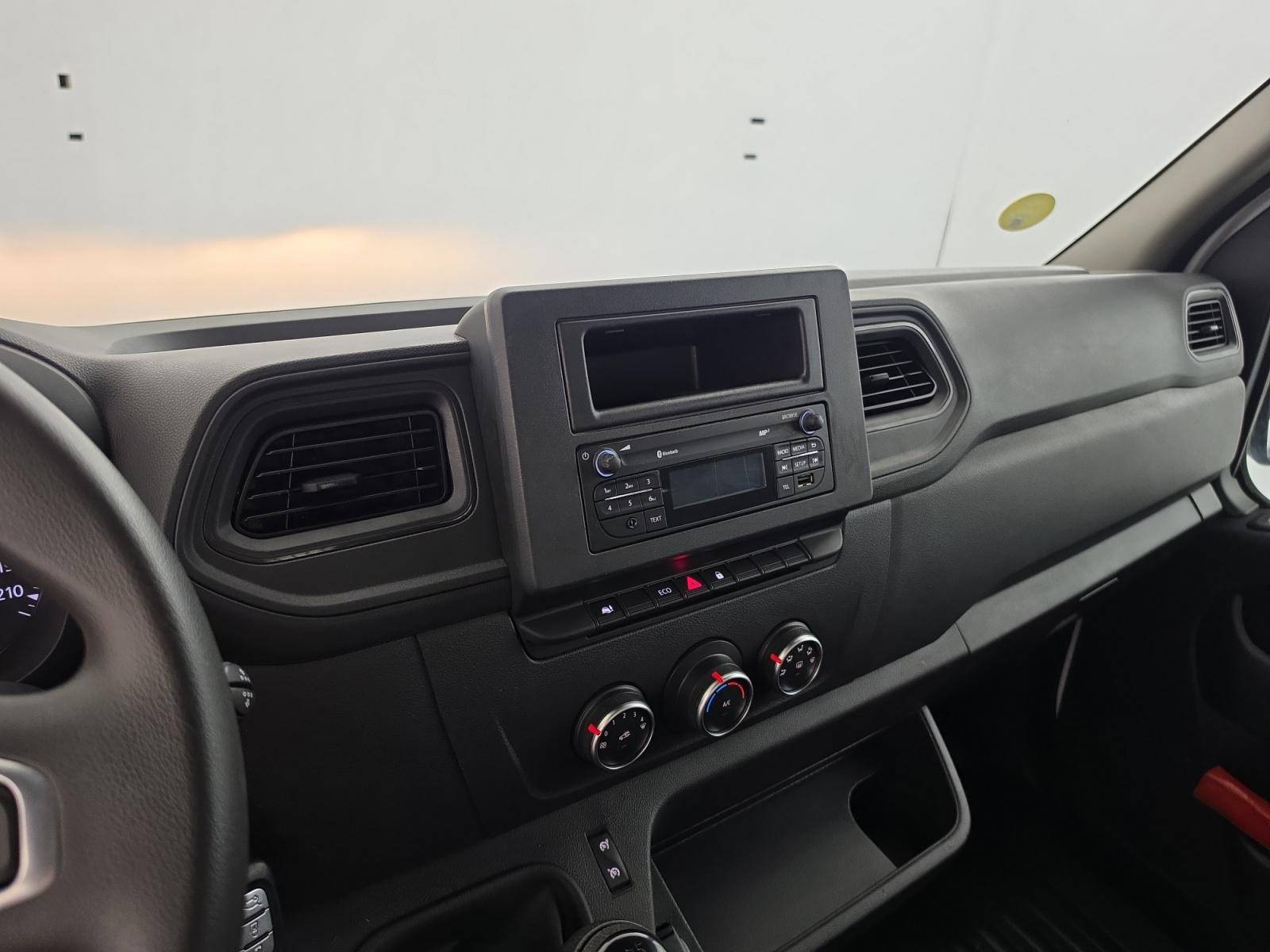 Vente en ligne Renault Master 3 Châssis Cabine MASTER CC PROP RJ3500 L2 PAFC BLUE DCI 130 EURO VI au prix de 29 990 €