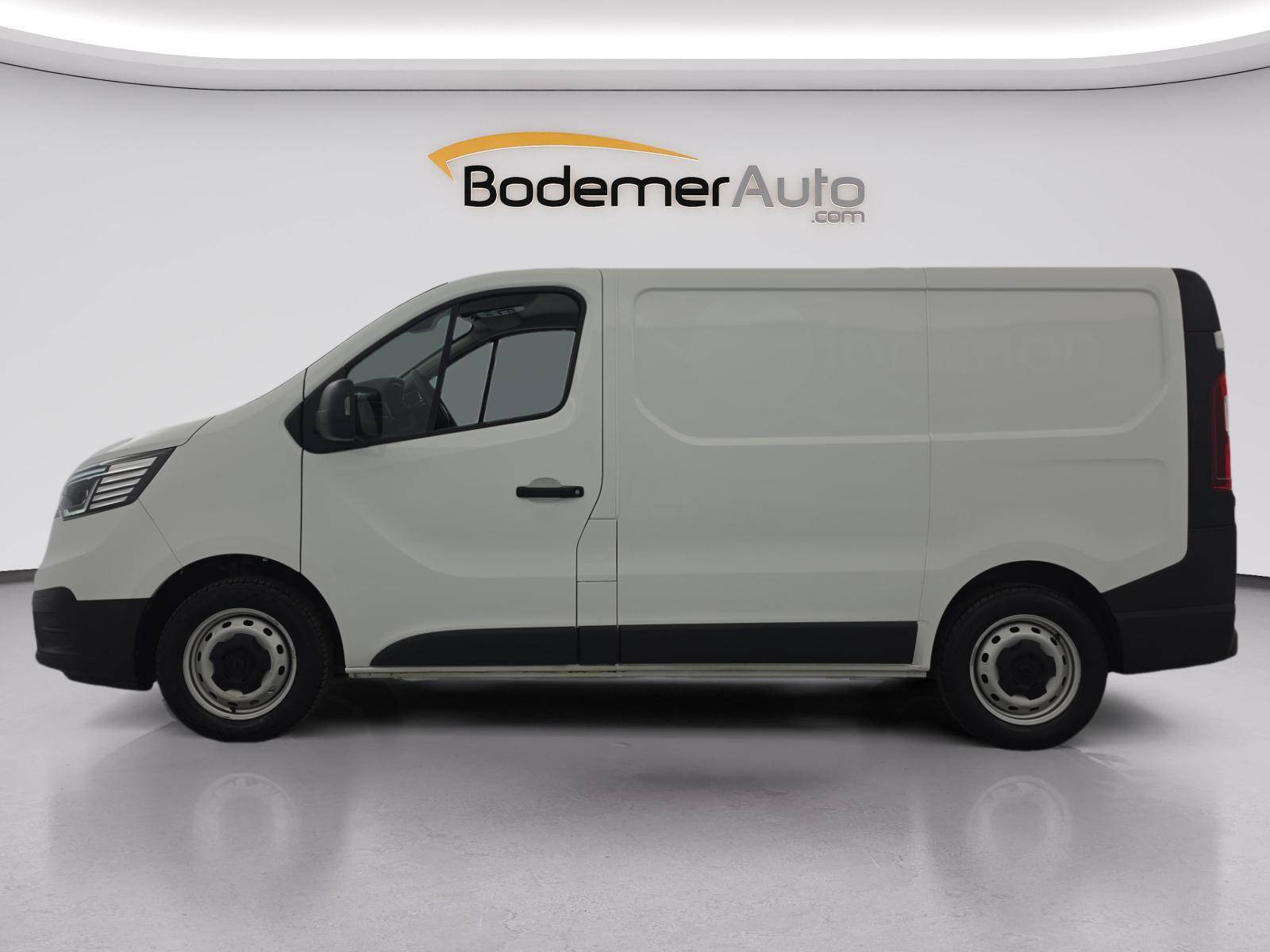 Vente en ligne Renault Trafic 3 Fourgon TRAFIC FG BLUE DCI 130 L1H1 3T GSR2 au prix de 22 890 €