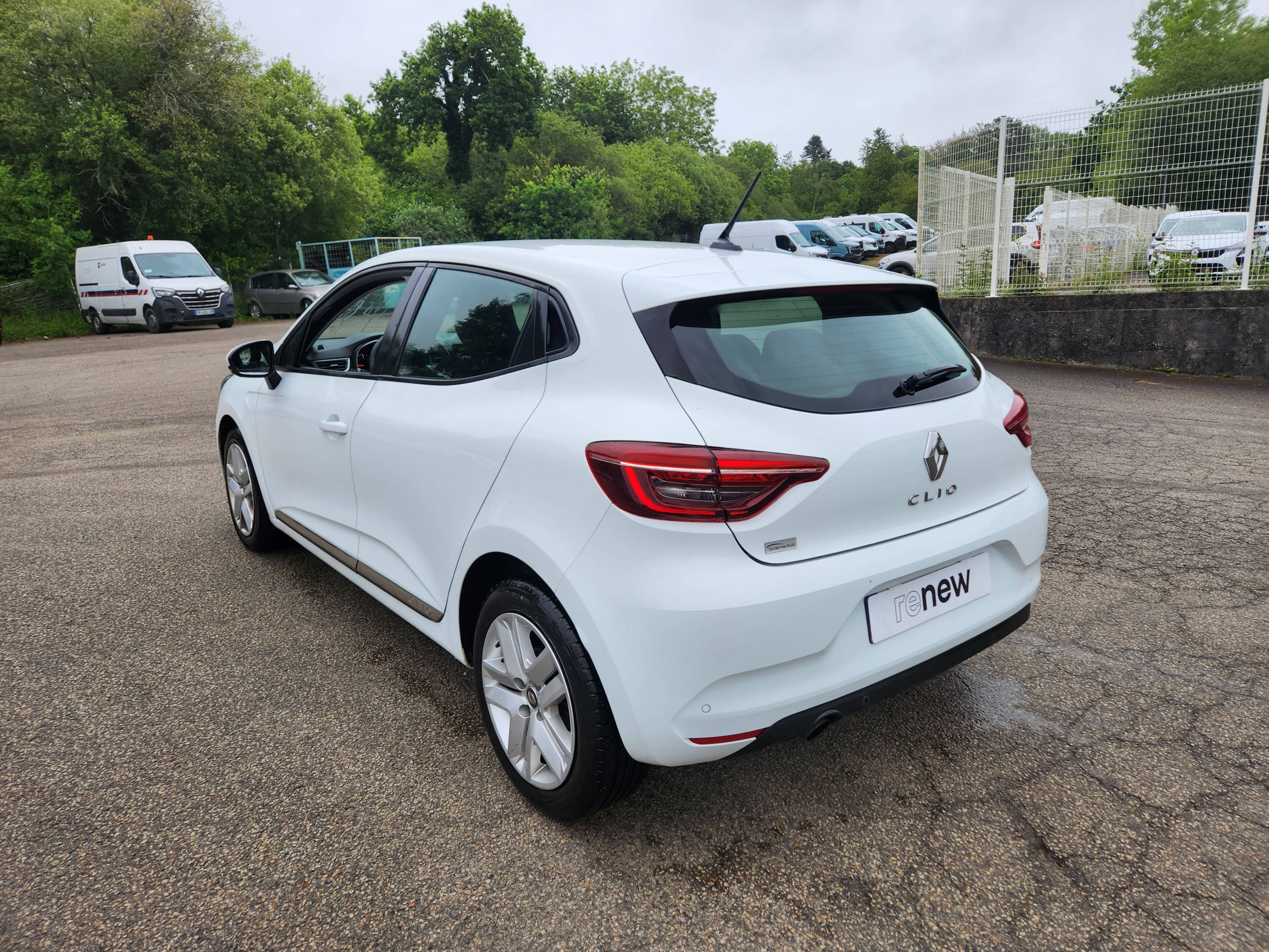 Vente en ligne Renault Clio 5 Clio Blue dCi 85 au prix de 14 499 €
