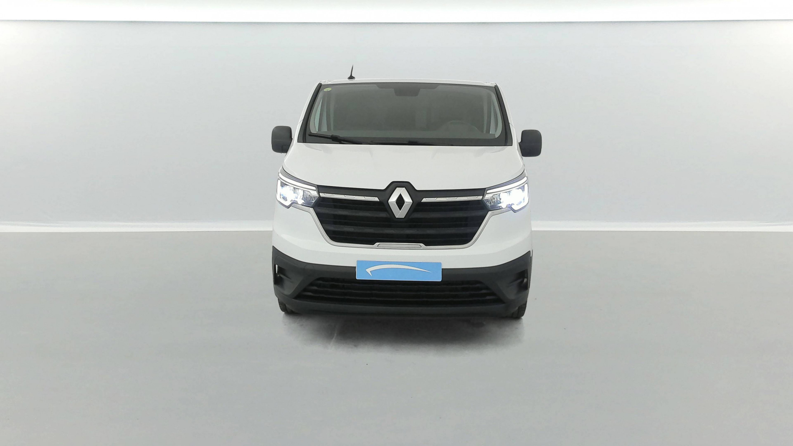 Vente en ligne Renault Trafic 3 Fourgon TRAFIC FGN L1H1 3000 KG BLUE DCI 130 au prix de 23 990 €