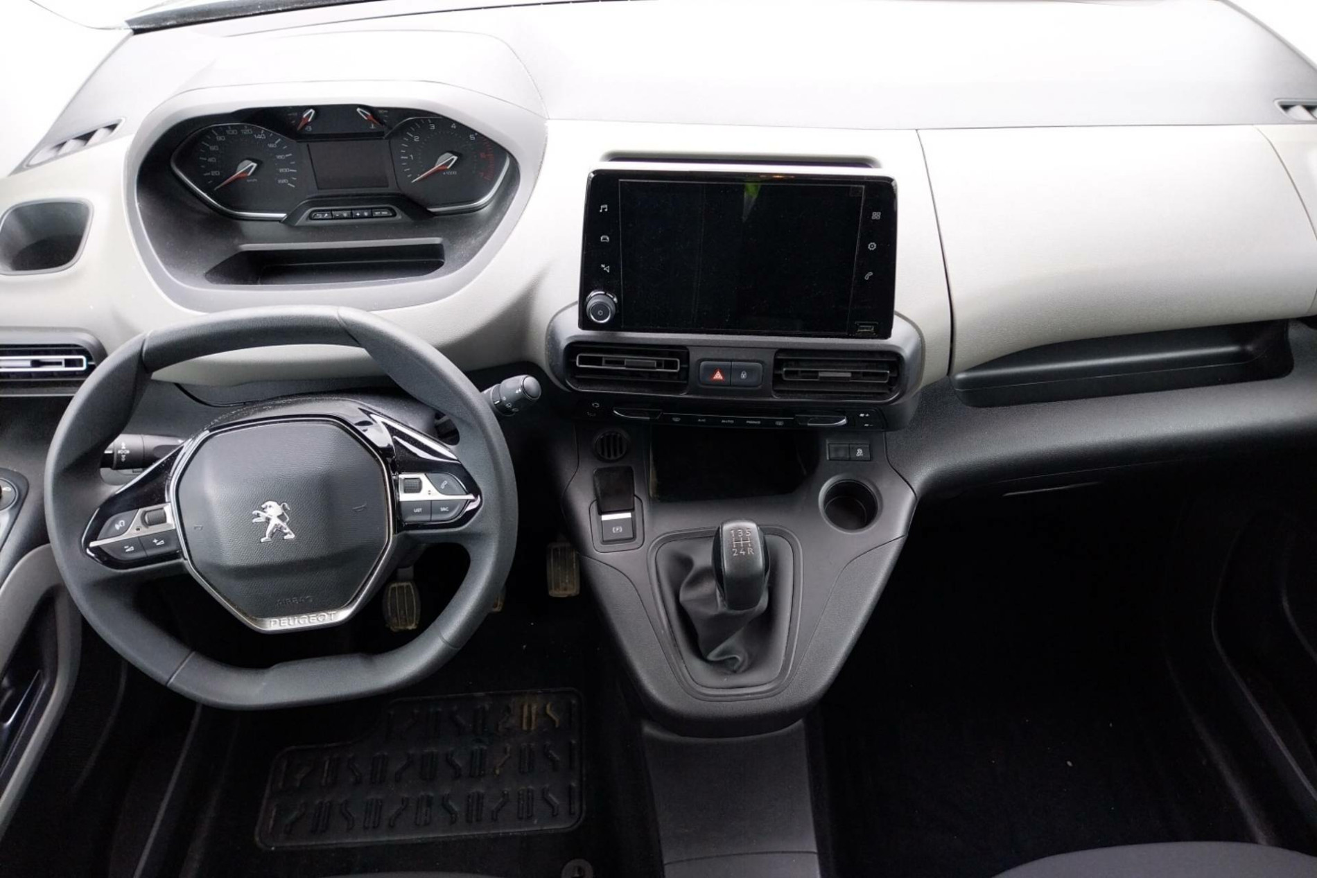 Vente en ligne Peugeot Rifter  Standard BlueHDi 100 BVM5 au prix de 17 890 €