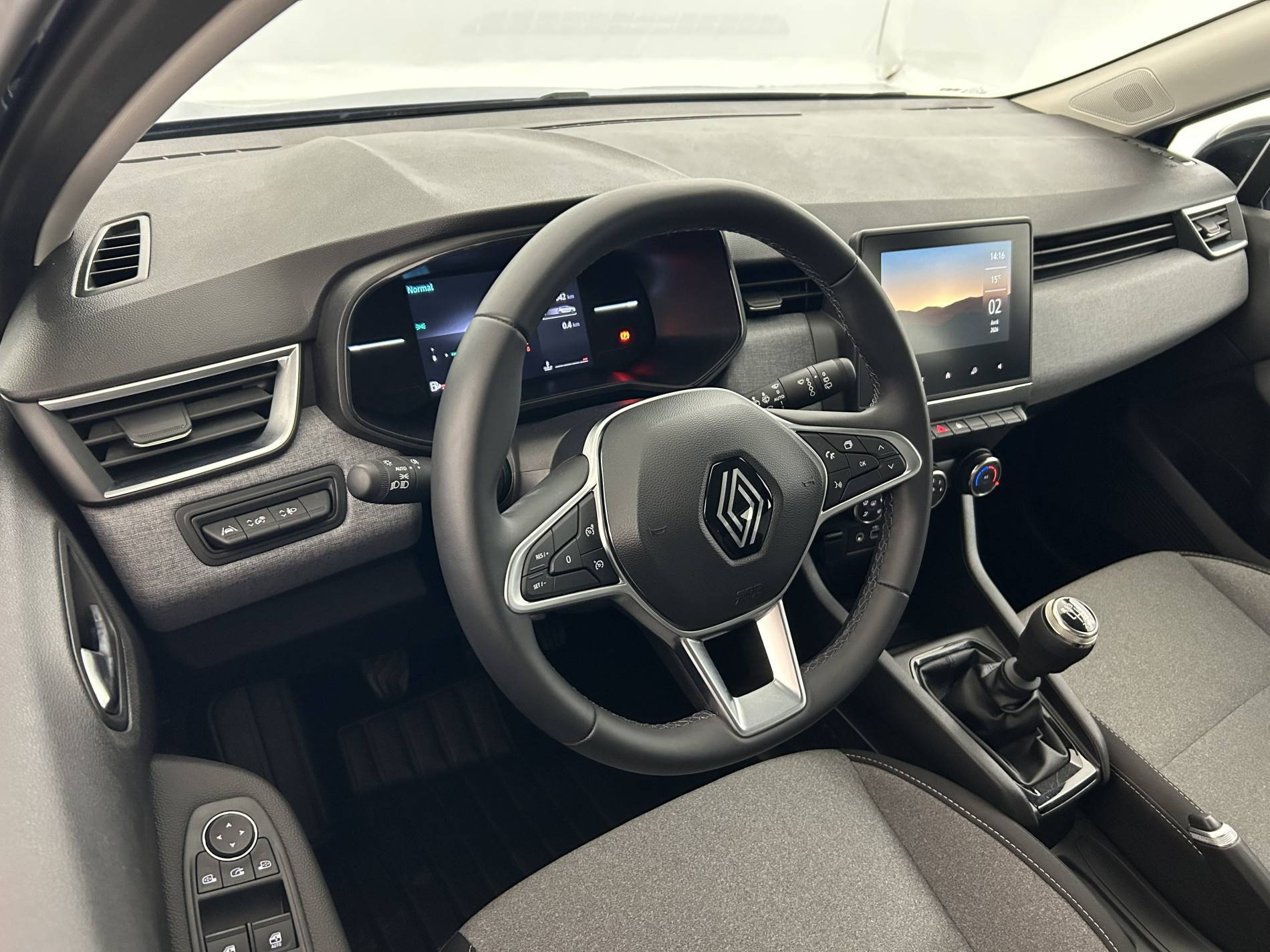 Vente en ligne Renault Clio 5 Clio TCe 90 au prix de 15 990 €